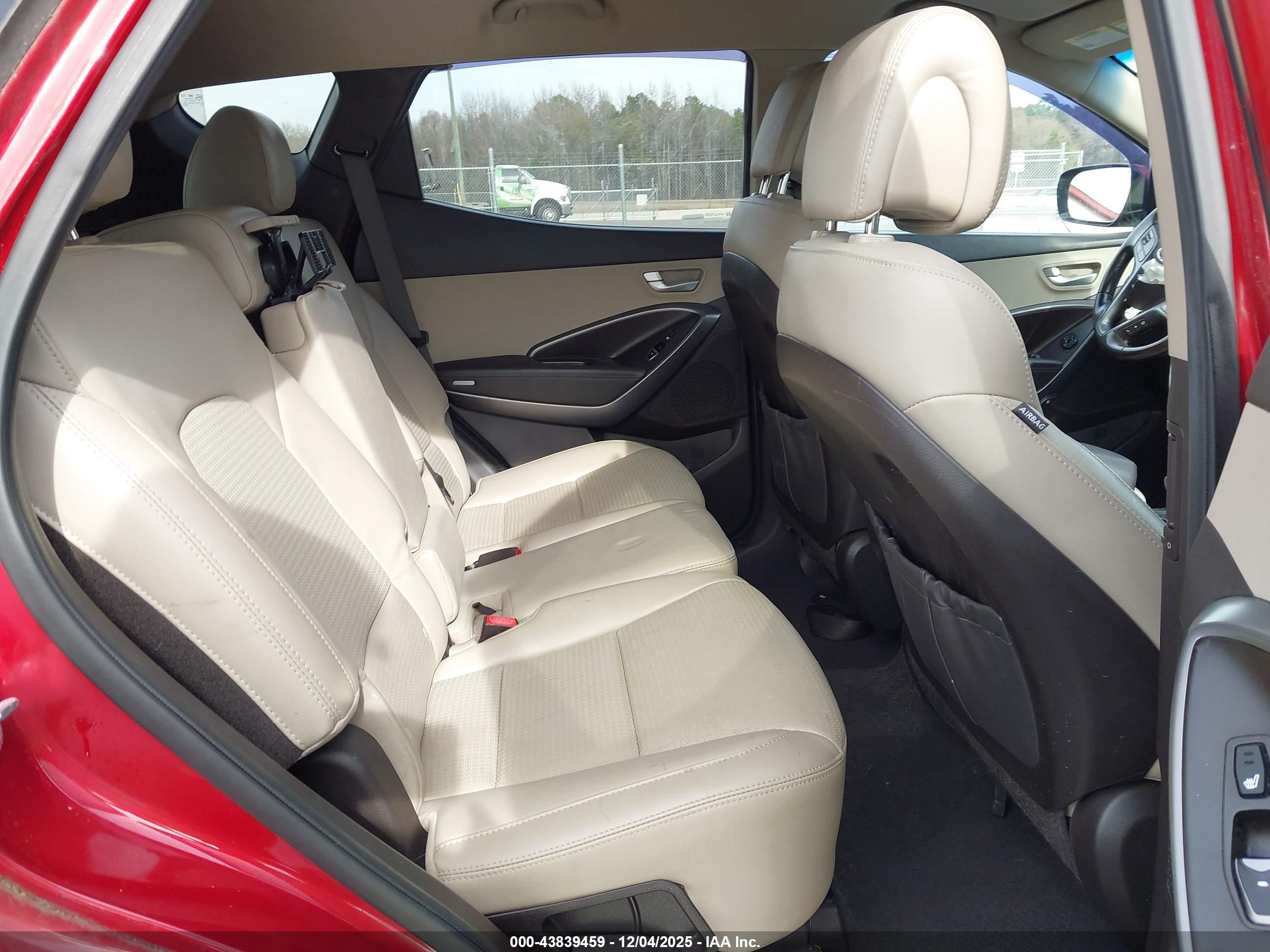 HYUNDAI SANTA image 8