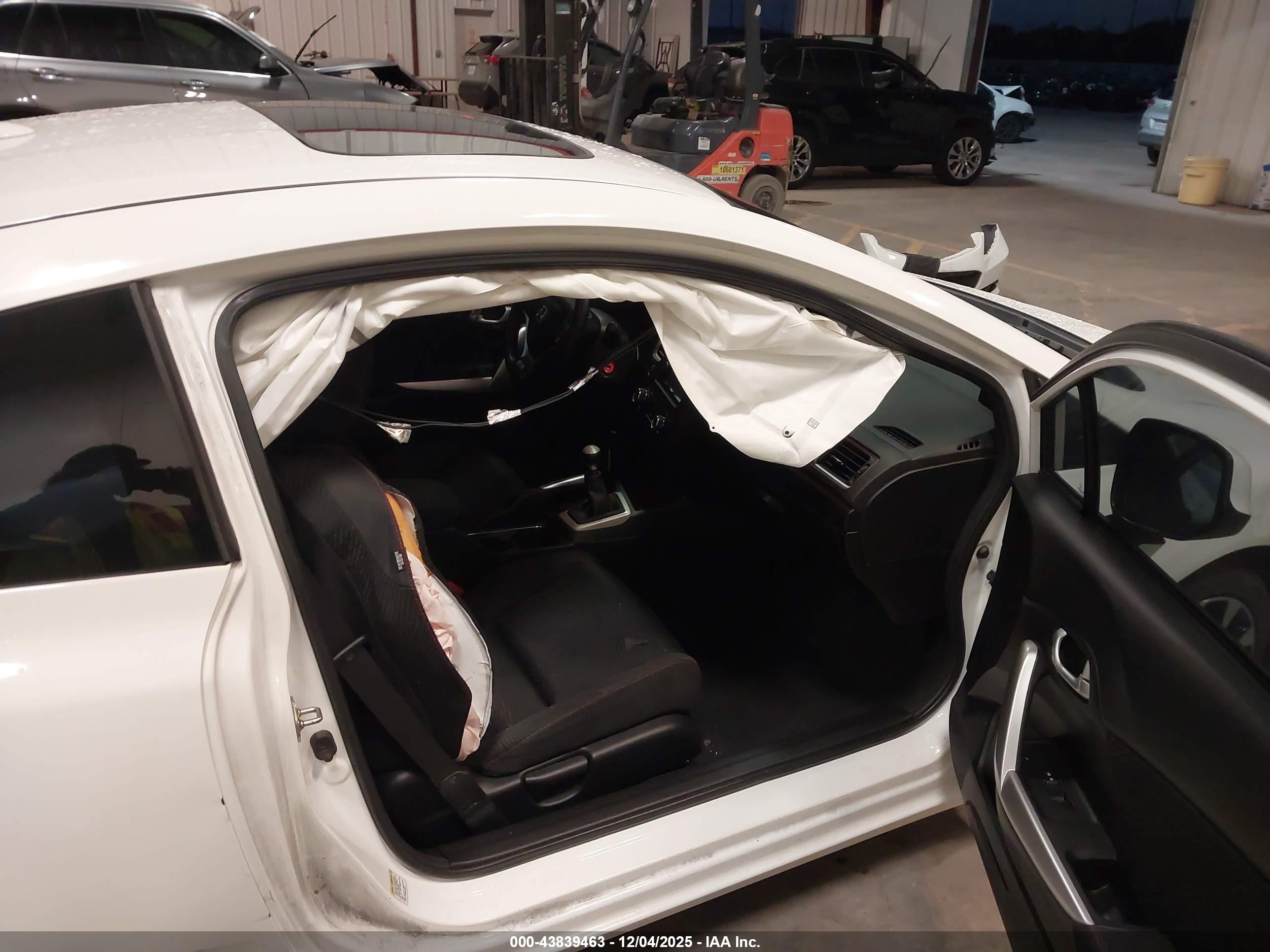 HONDA CIVIC image 5