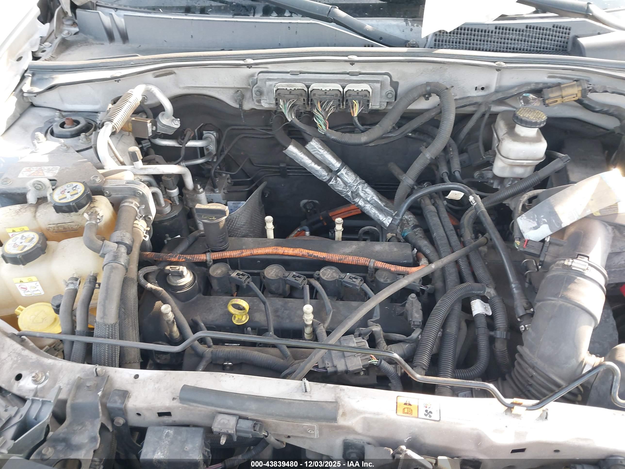 FORD ESCAPE image 10