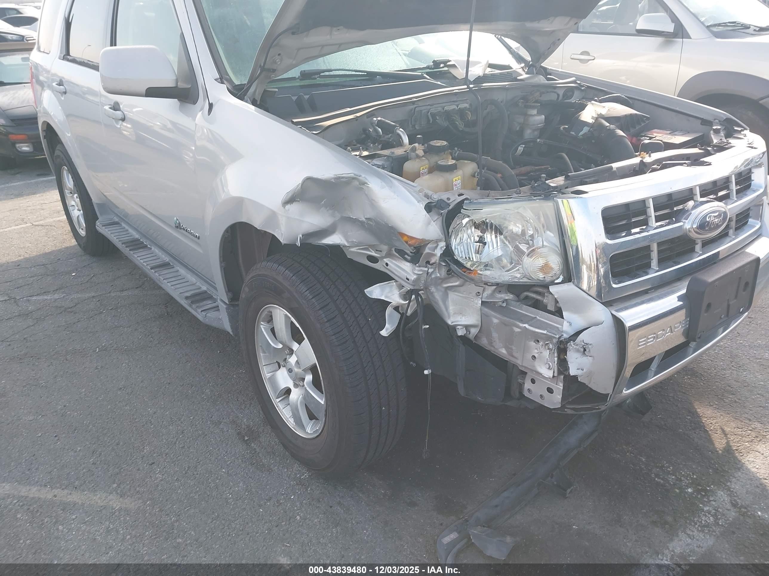 FORD ESCAPE image 6