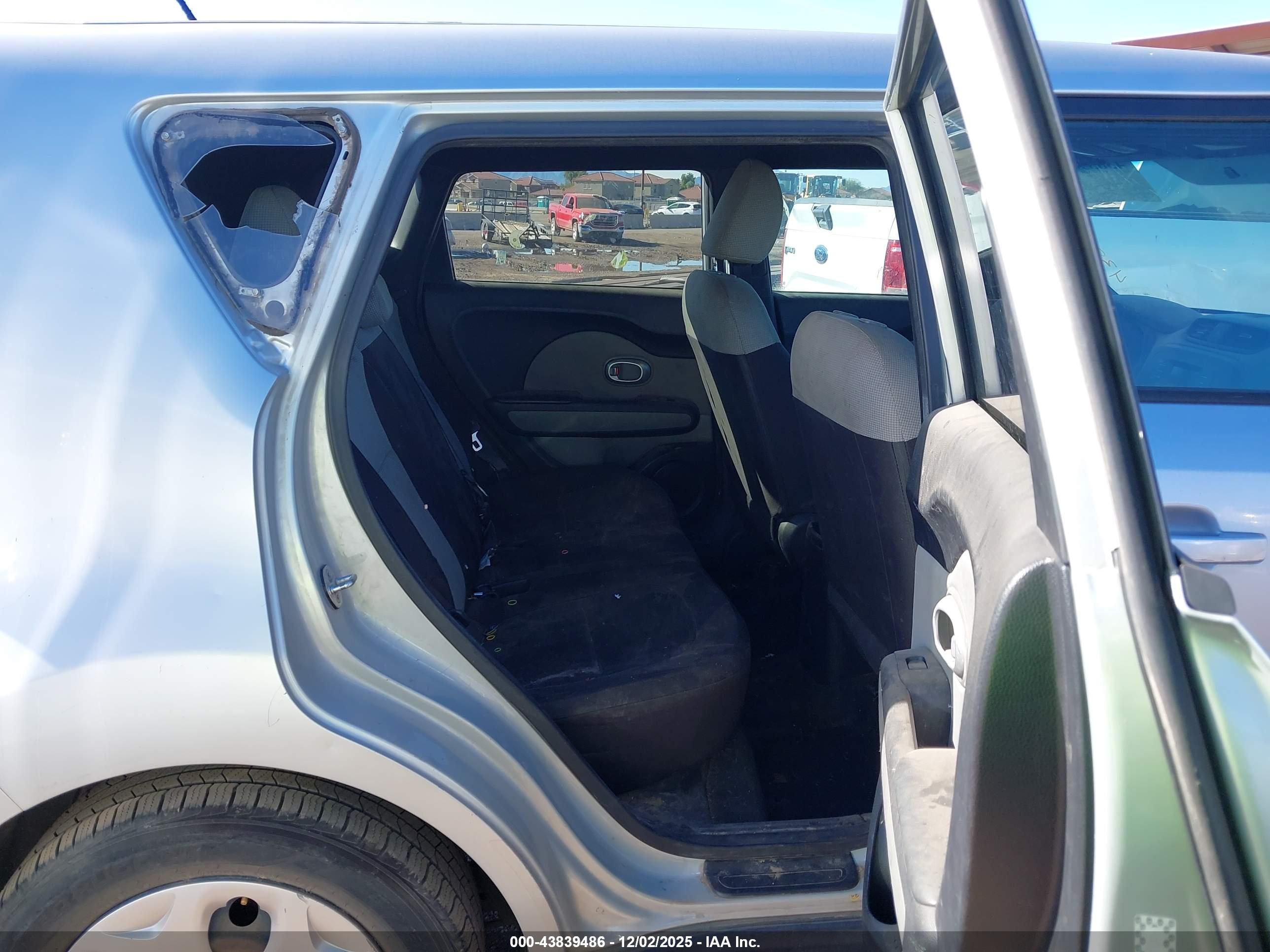 KIA SOUL image 8