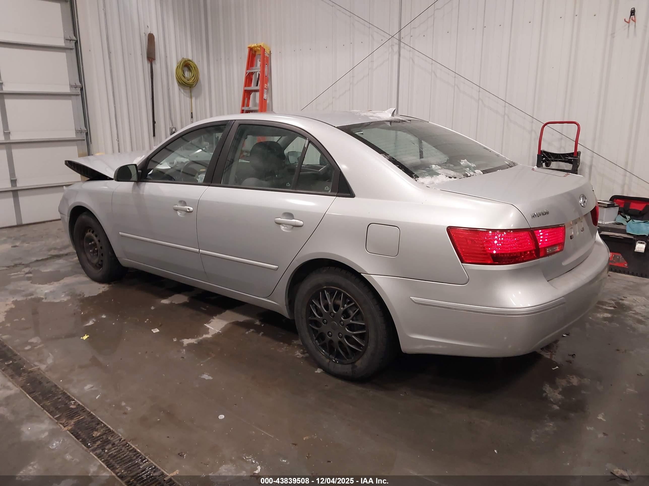 HYUNDAI SONATA image 3
