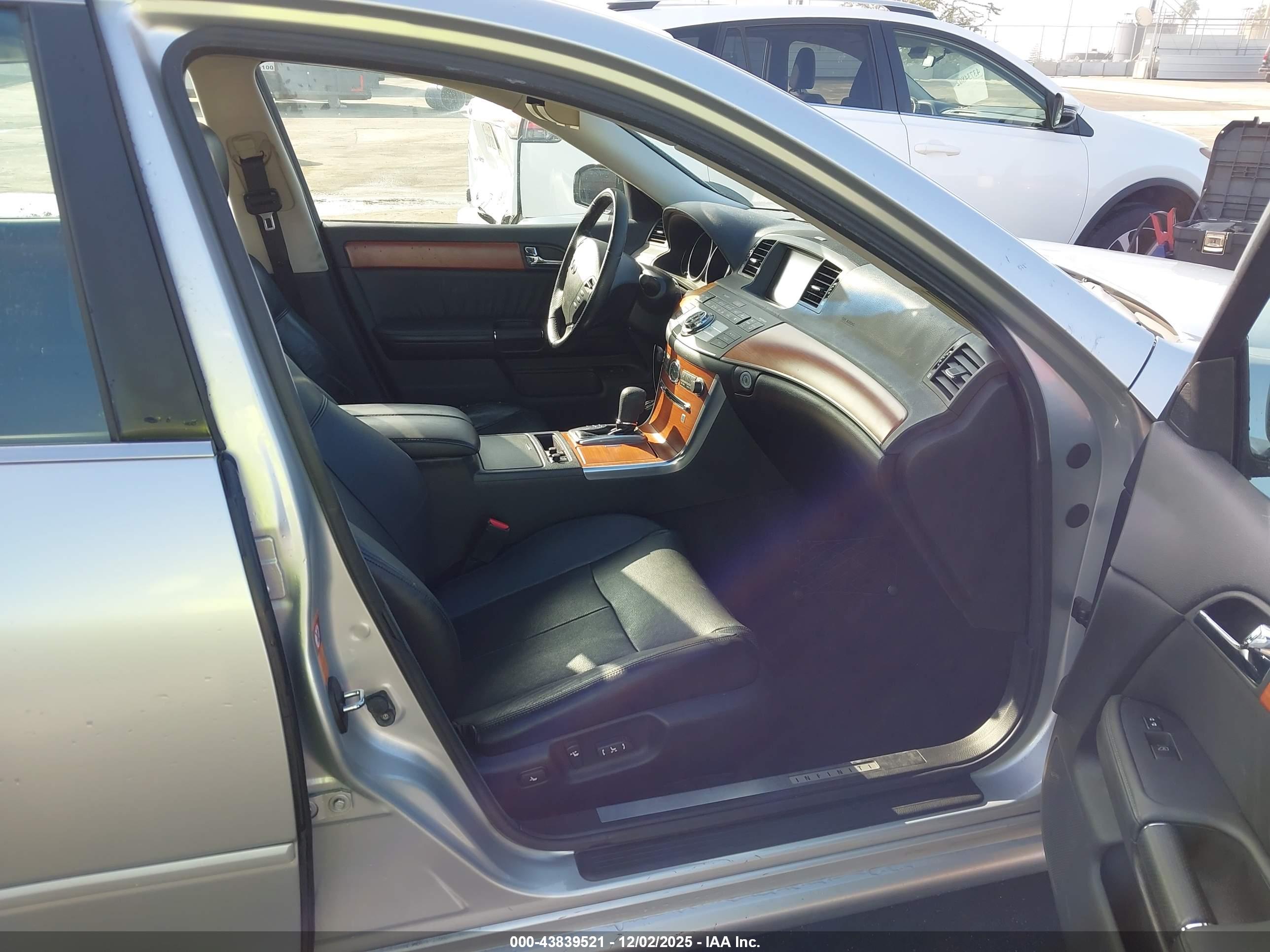 INFINITI M35 image 5