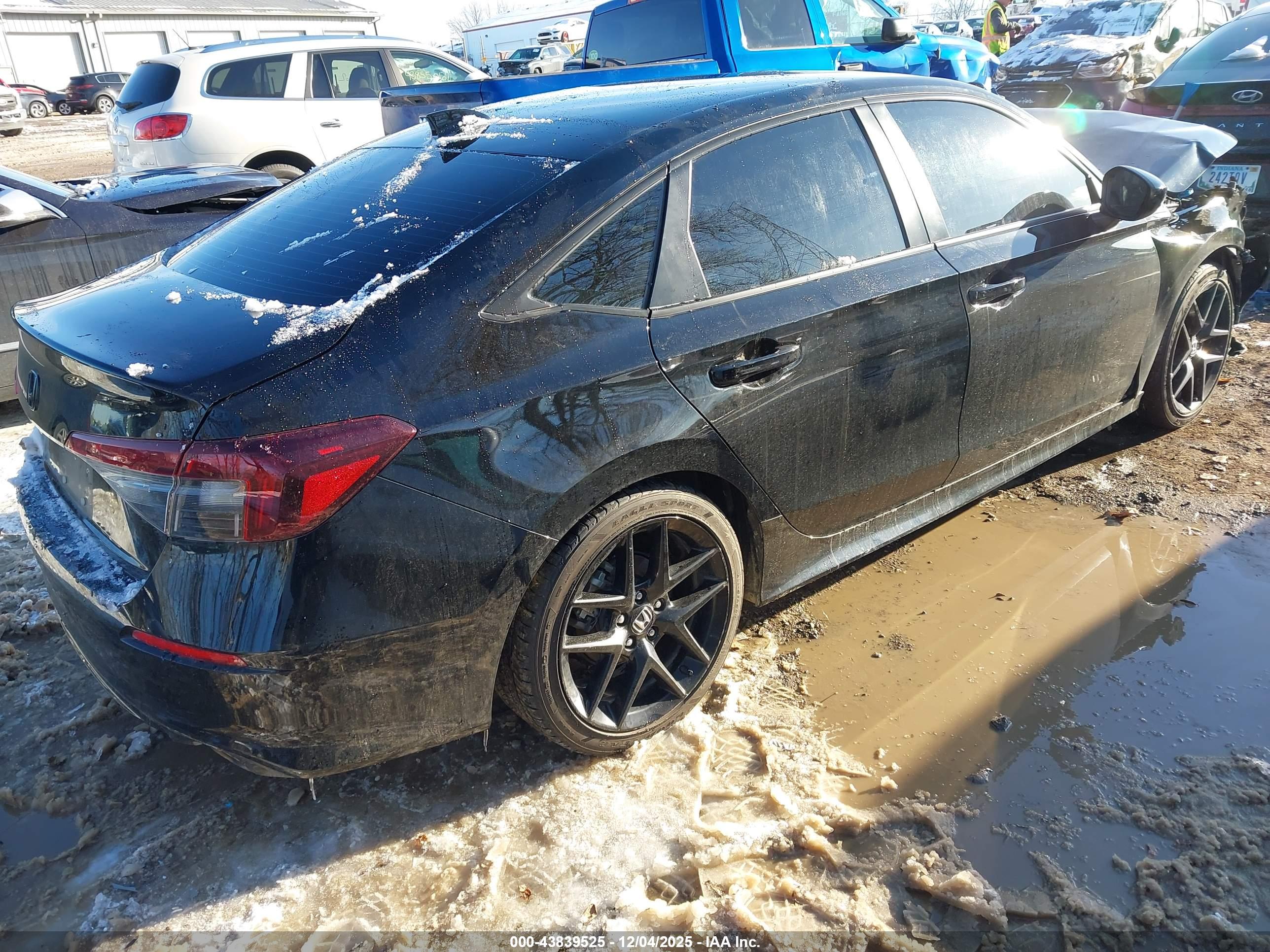 HONDA CIVIC image 4