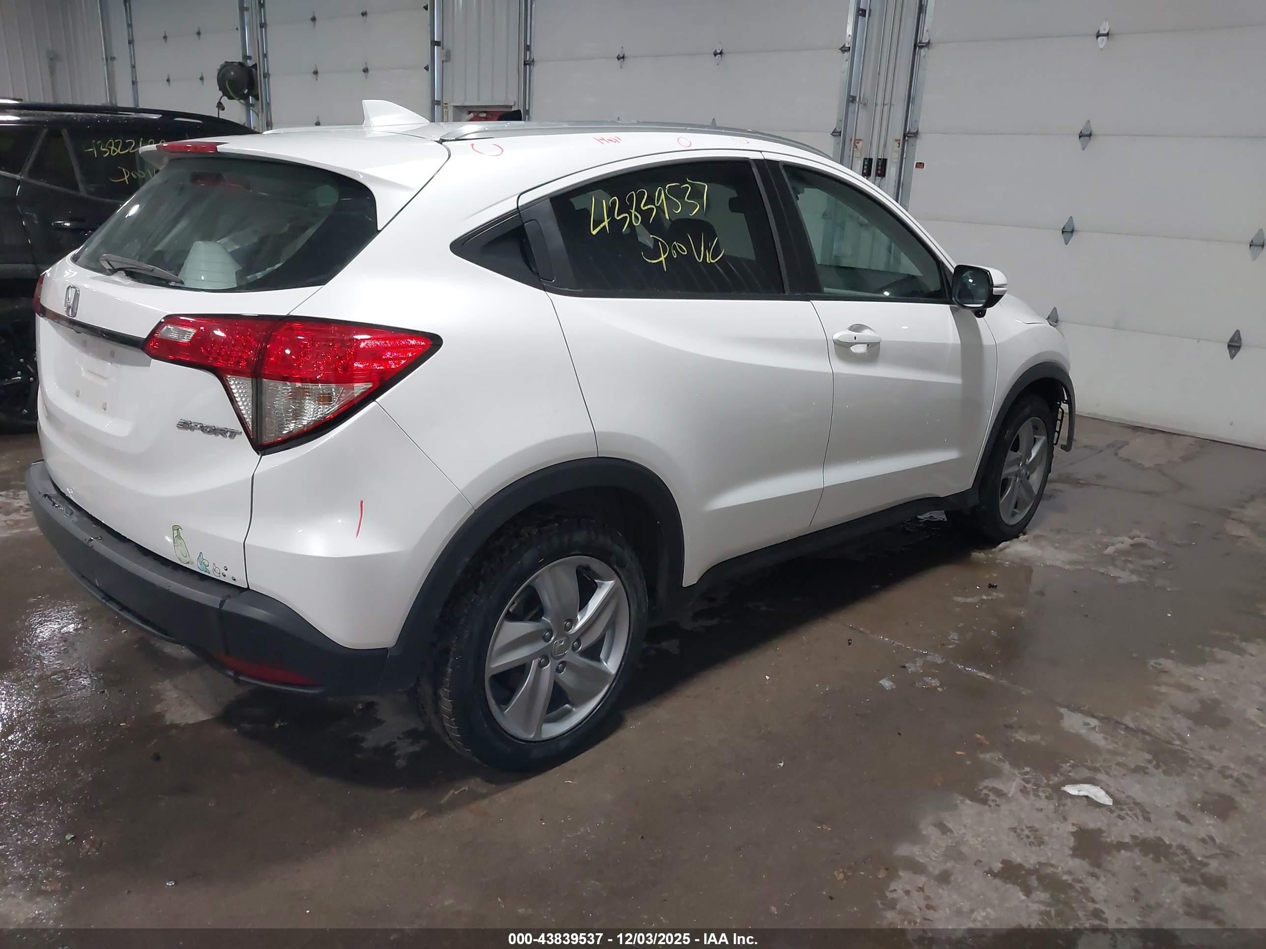 HONDA HR-V image 4