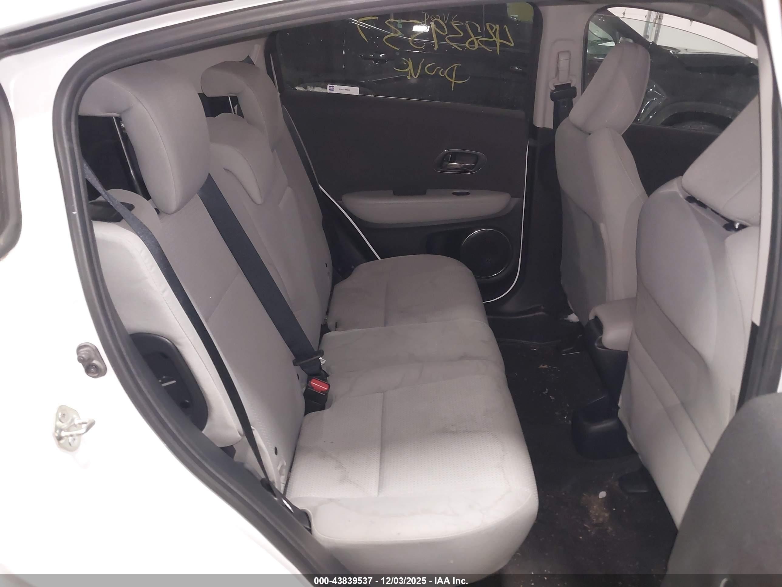 HONDA HR-V image 8