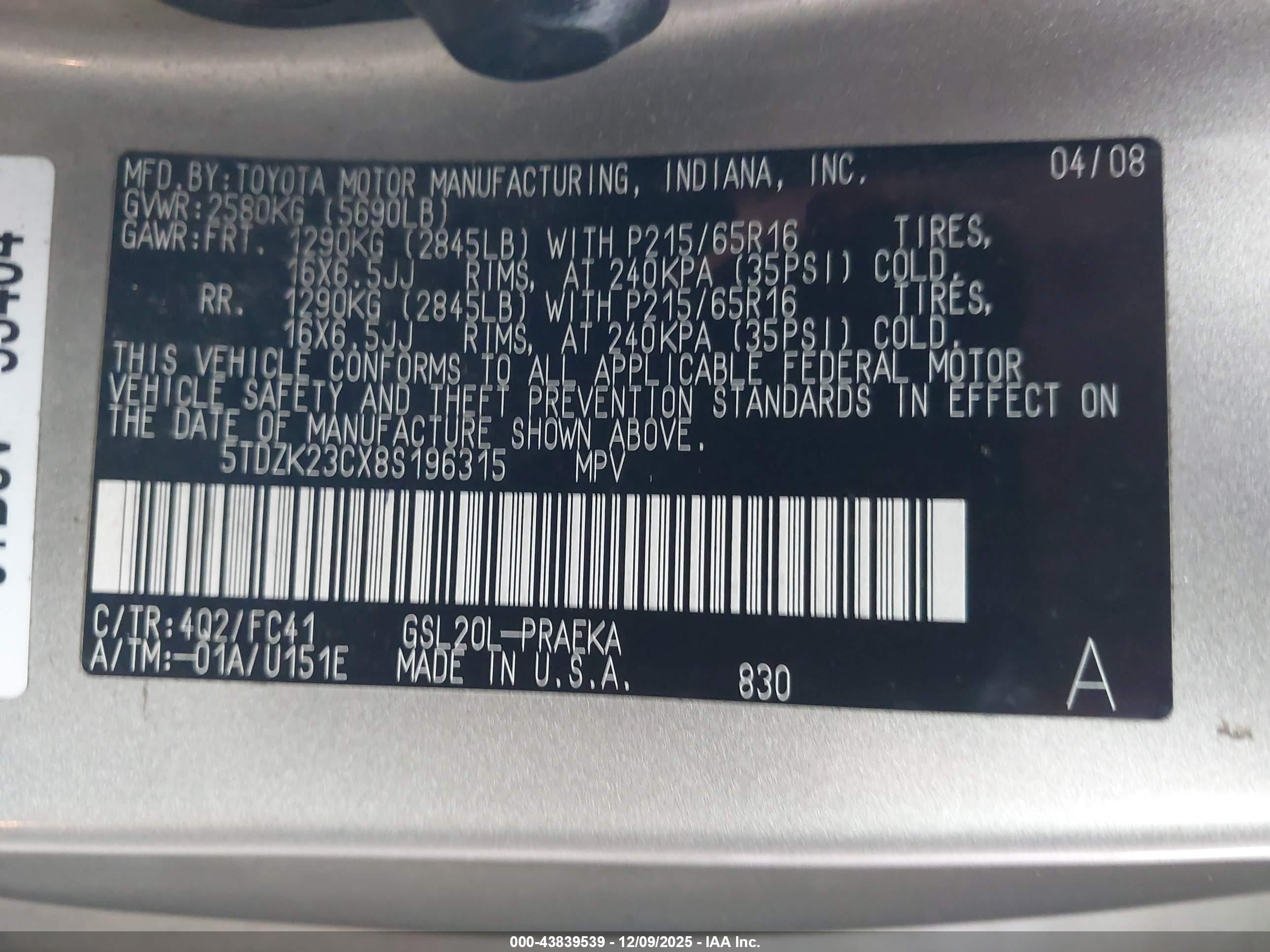 TOYOTA SIENNA image 9