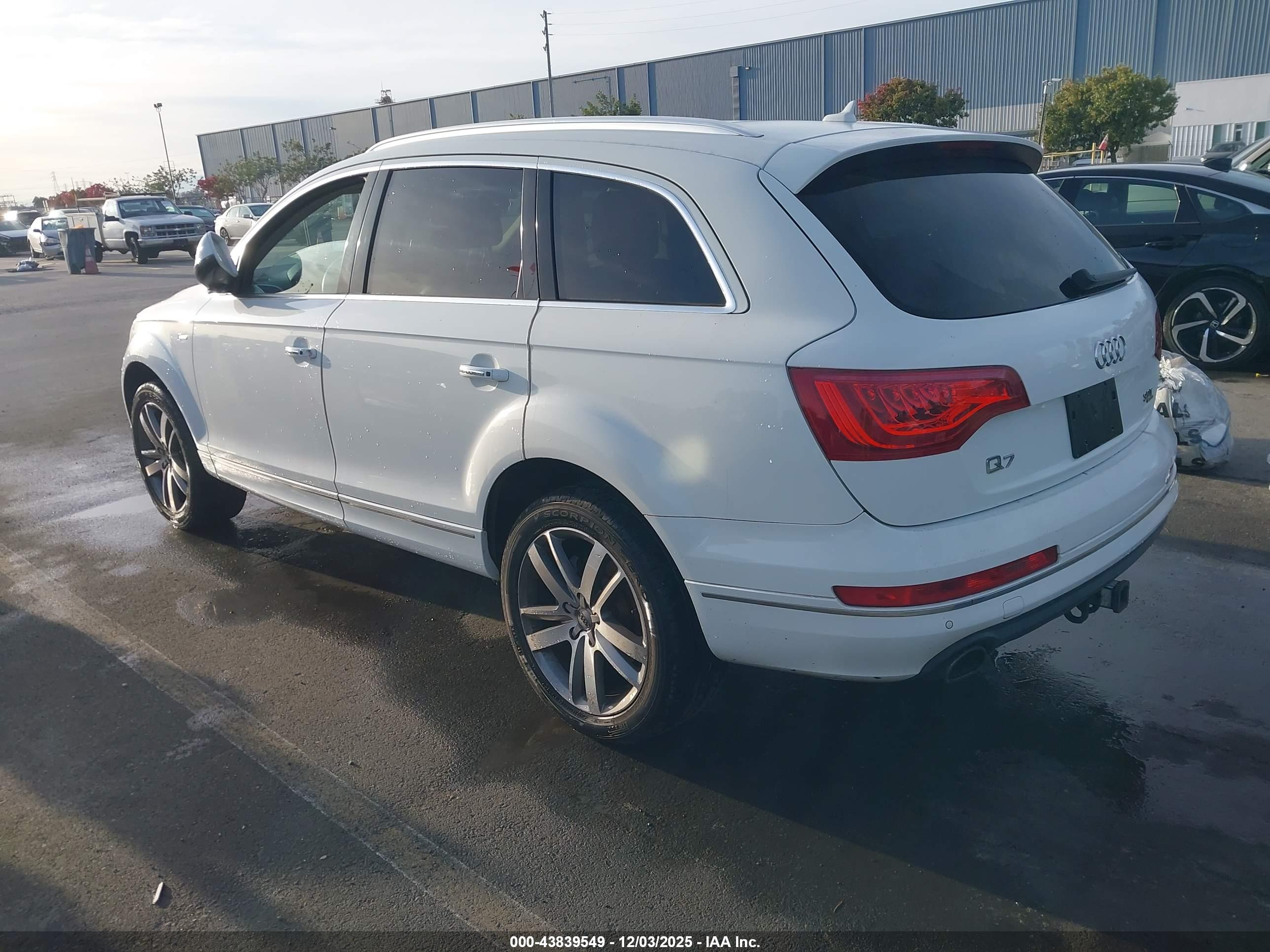 AUDI Q7 image 3