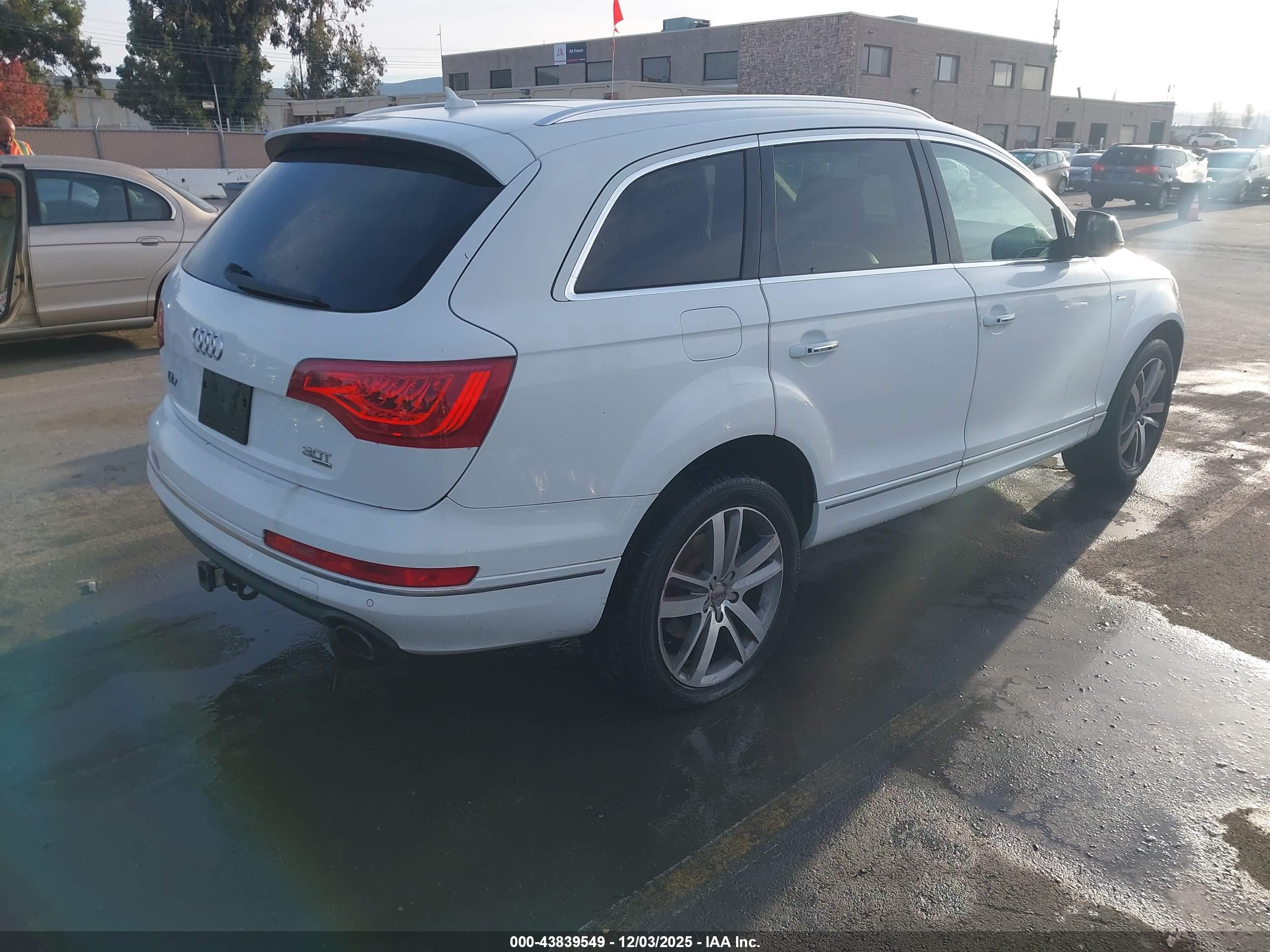 AUDI Q7 image 4