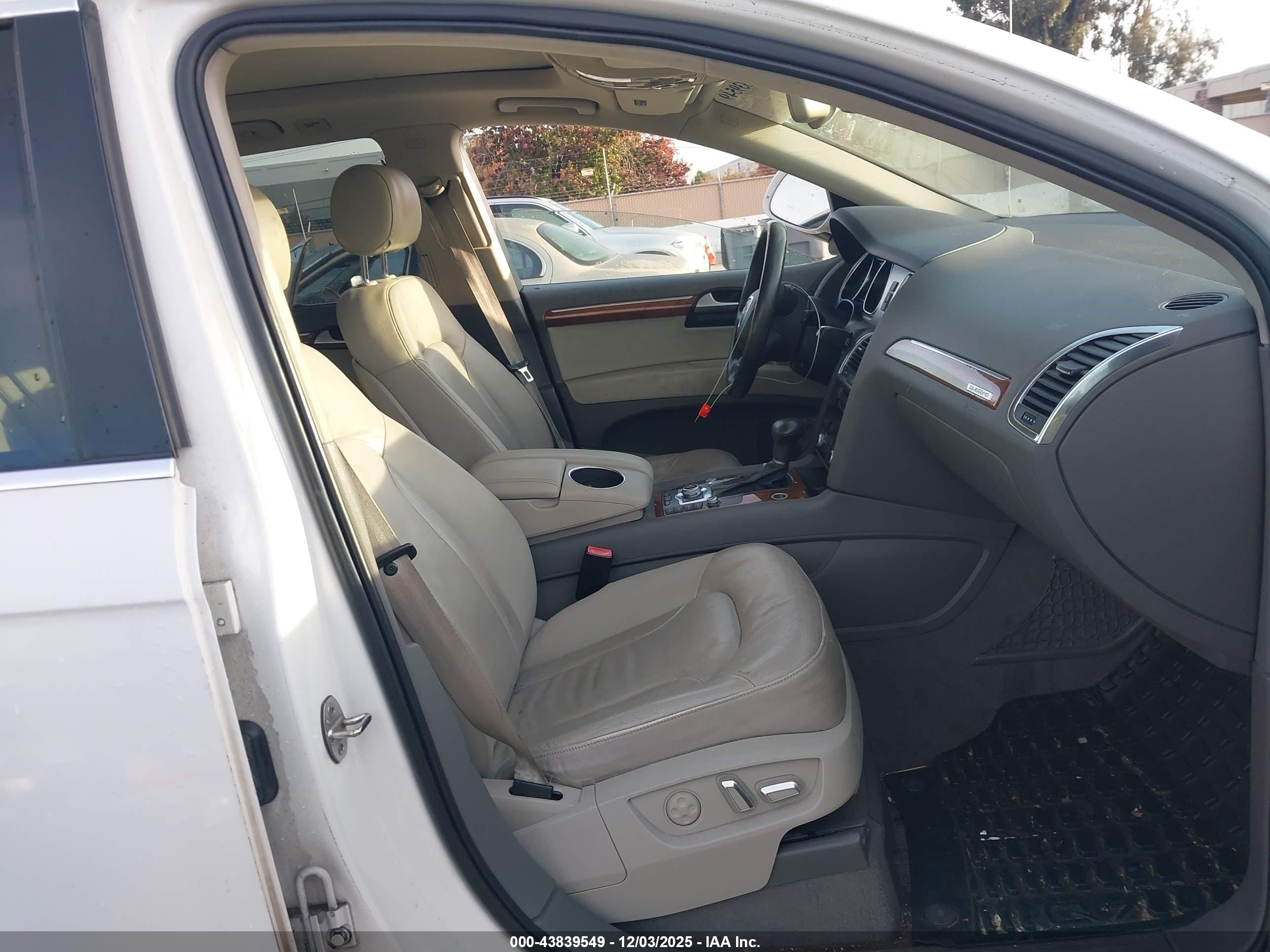 AUDI Q7 image 5
