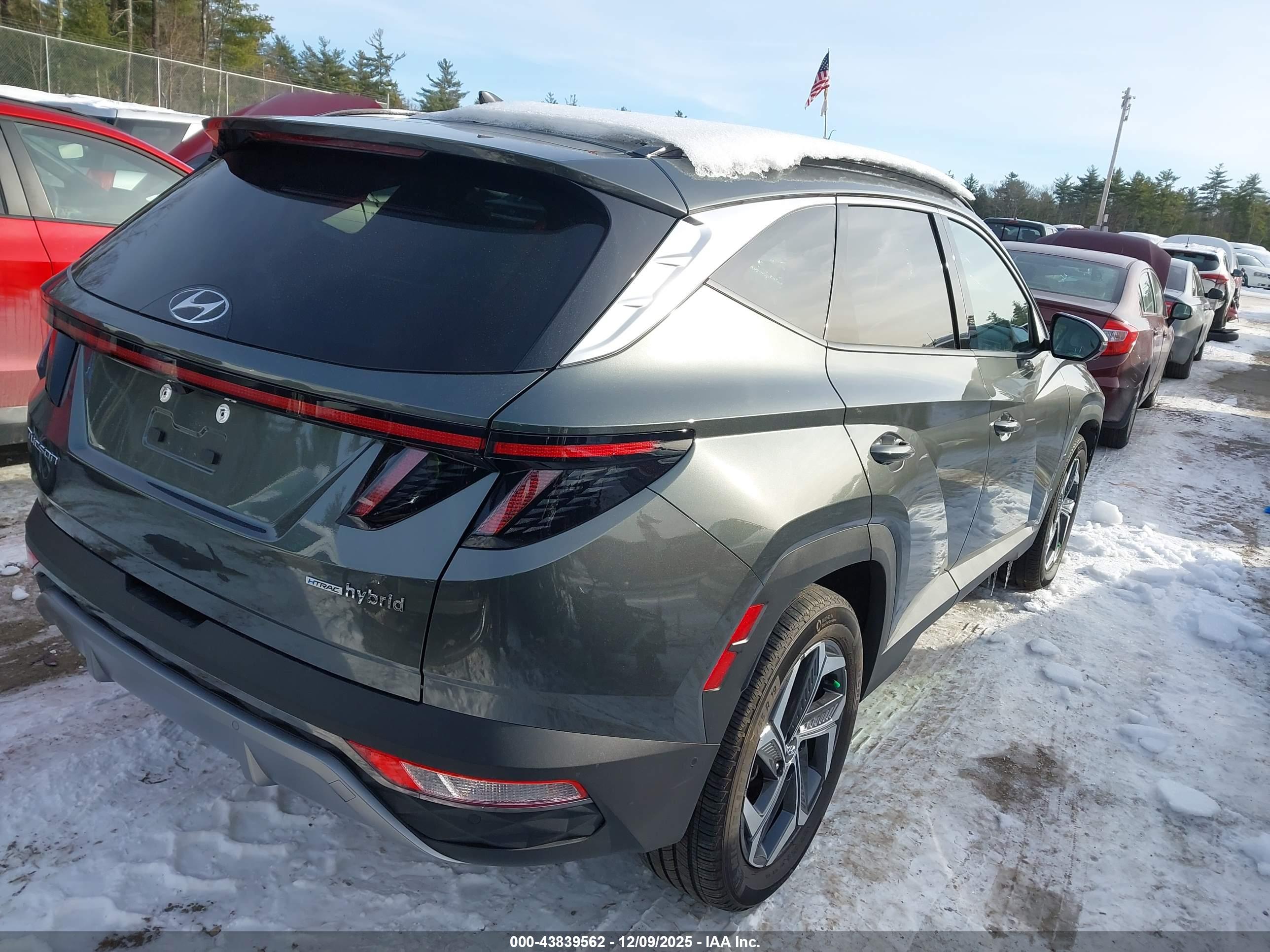 HYUNDAI TUCSON image 4