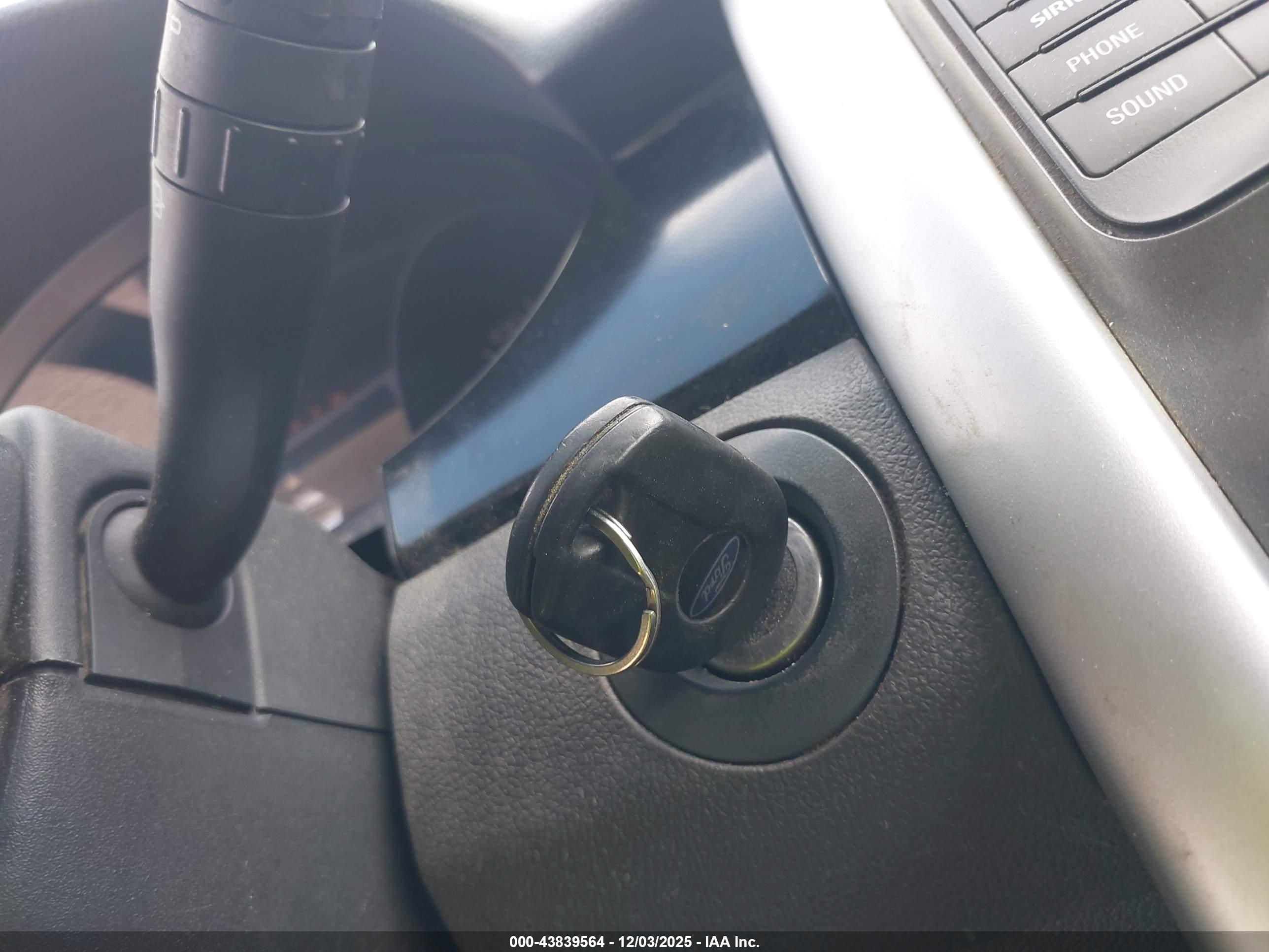 FORD EDGE image 11