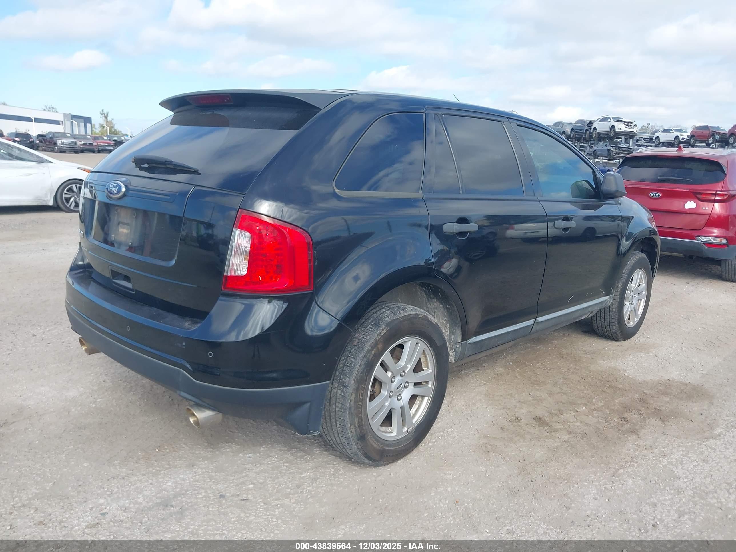FORD EDGE image 4