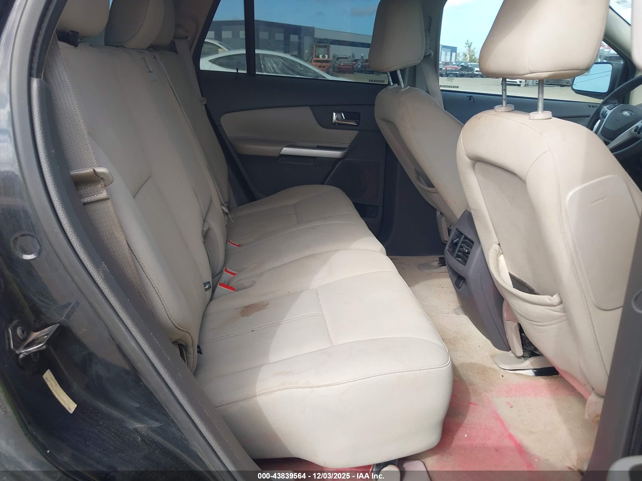 FORD EDGE image 8