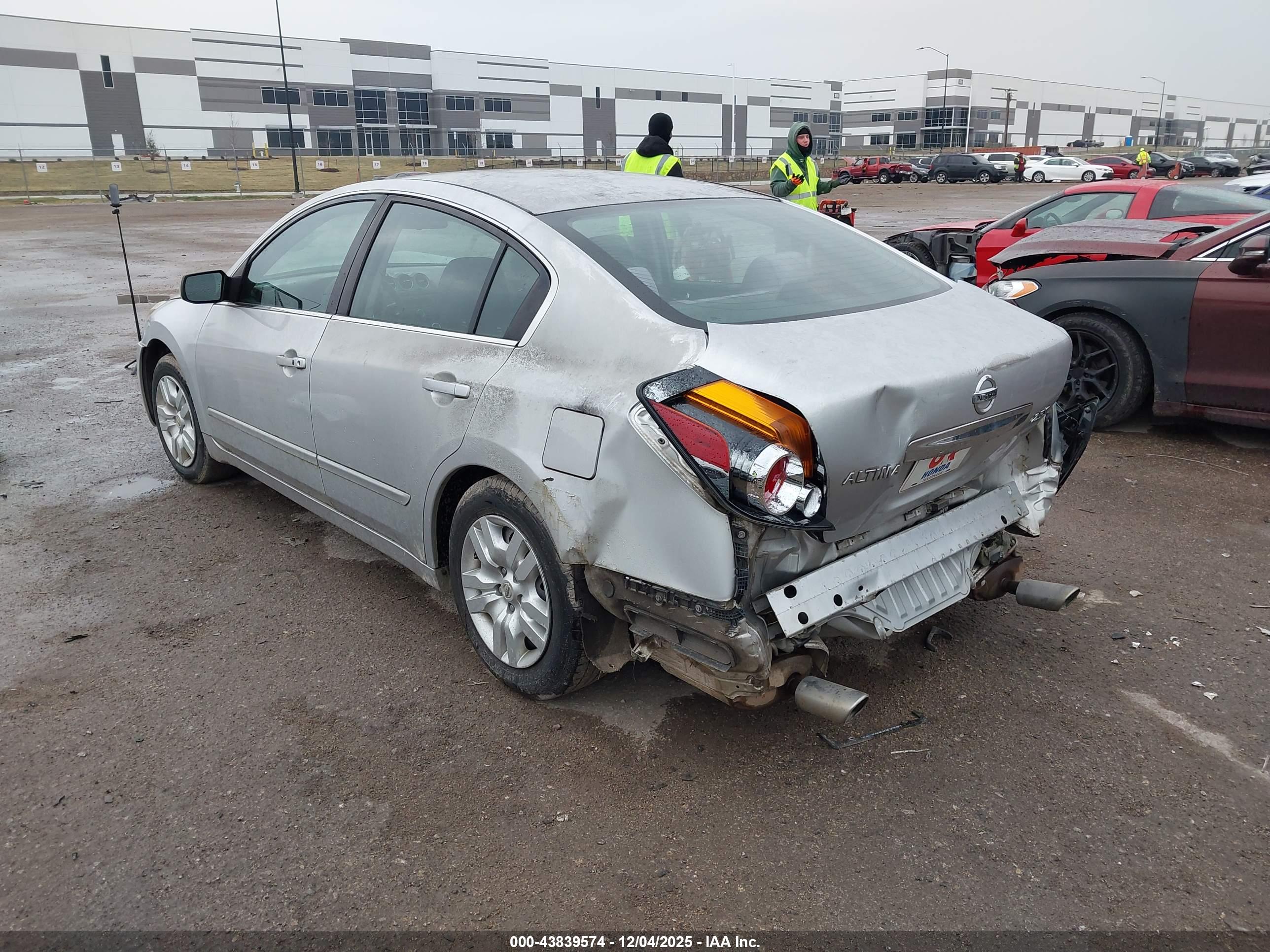 NISSAN ALTIMA image 3
