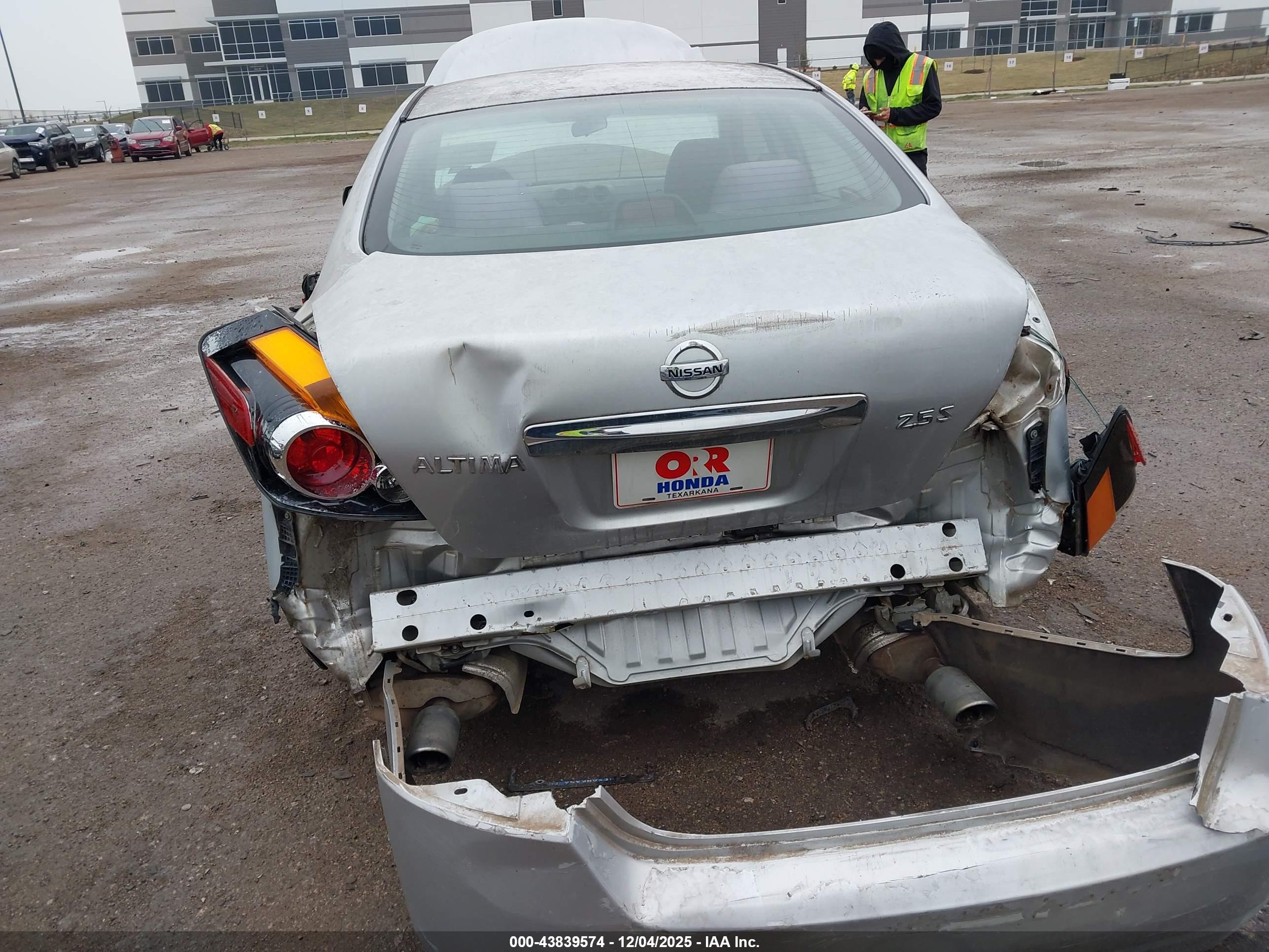 NISSAN ALTIMA image 6