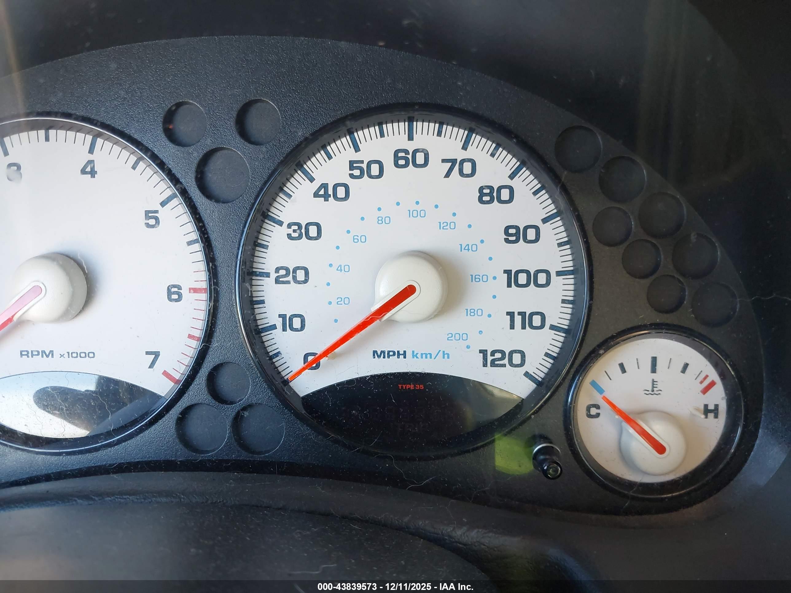 JEEP LIBERTY image 7
