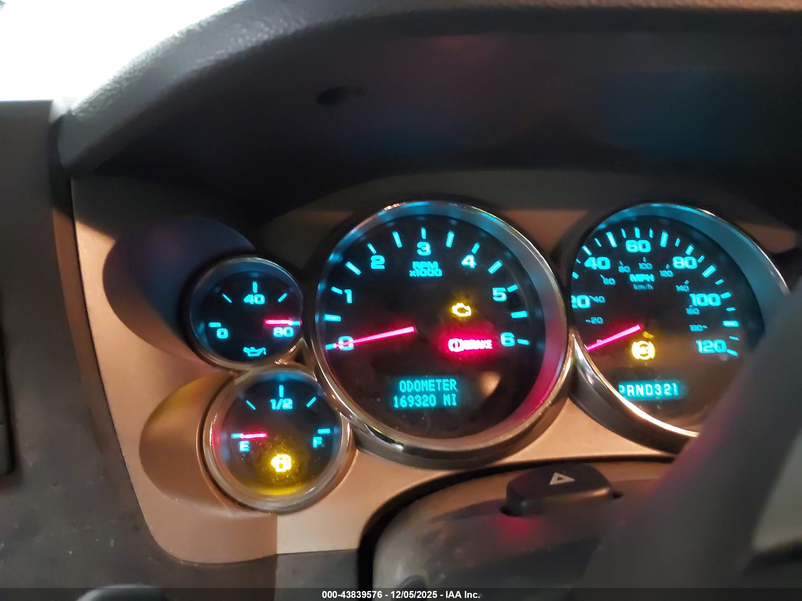 GMC SIERRA image 7