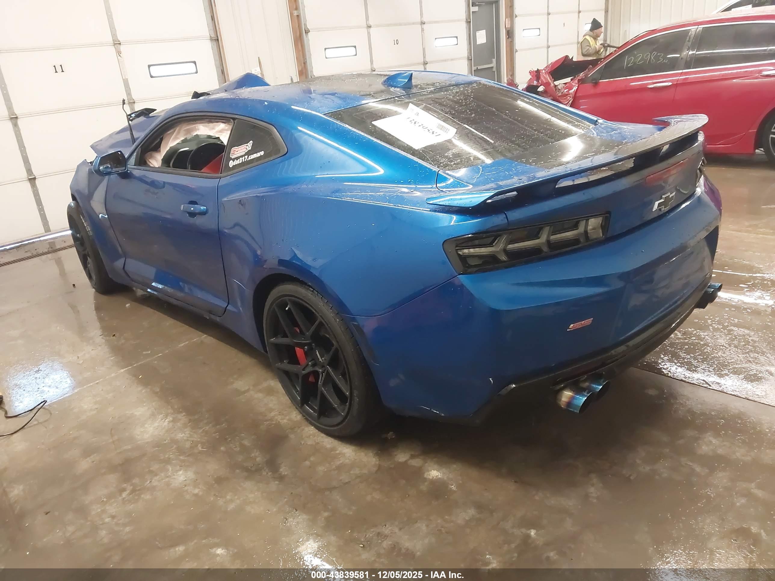 CHEVROLET CAMARO image 3