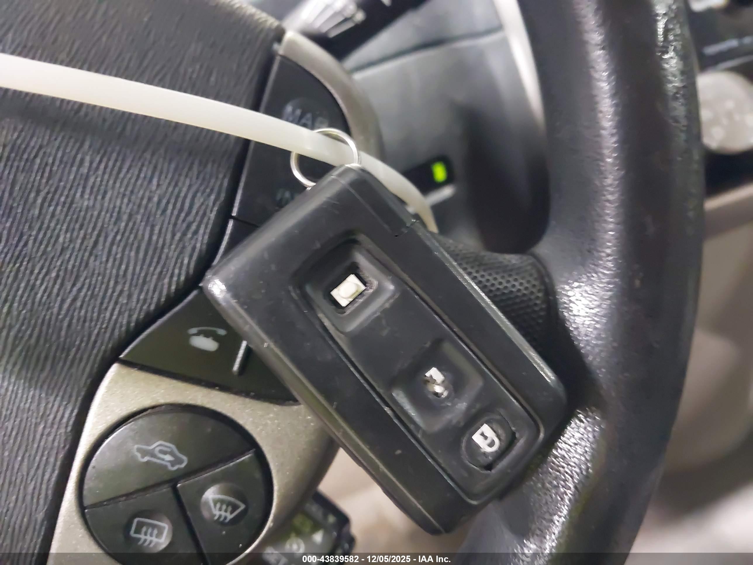 TOYOTA PRIUS image 11
