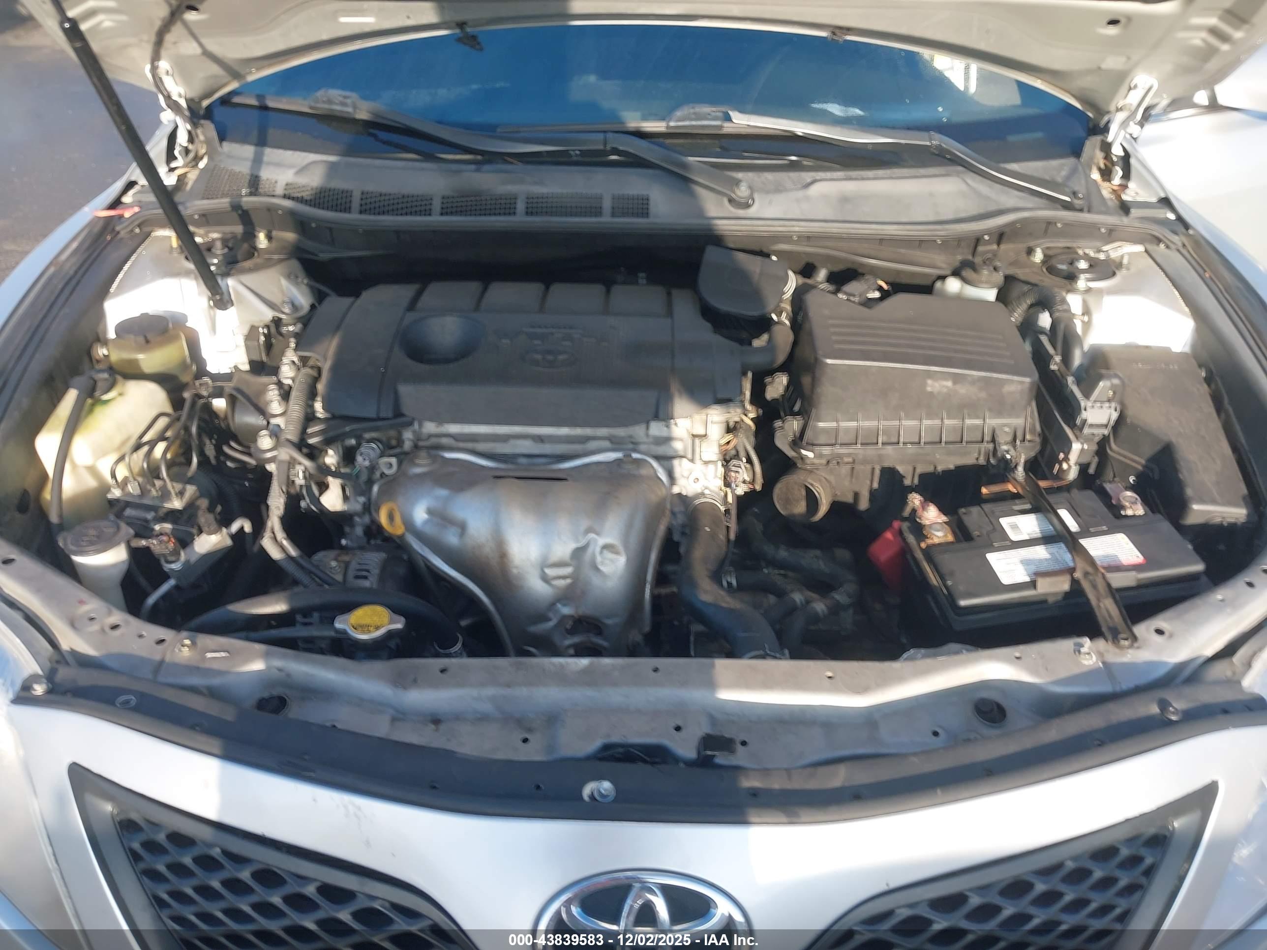 TOYOTA CAMRY image 10