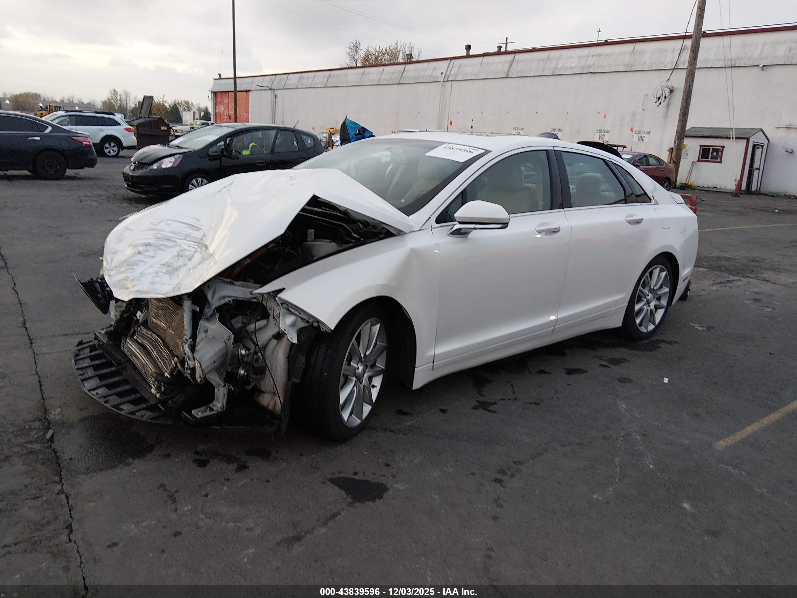 LINCOLN MKZ image 2