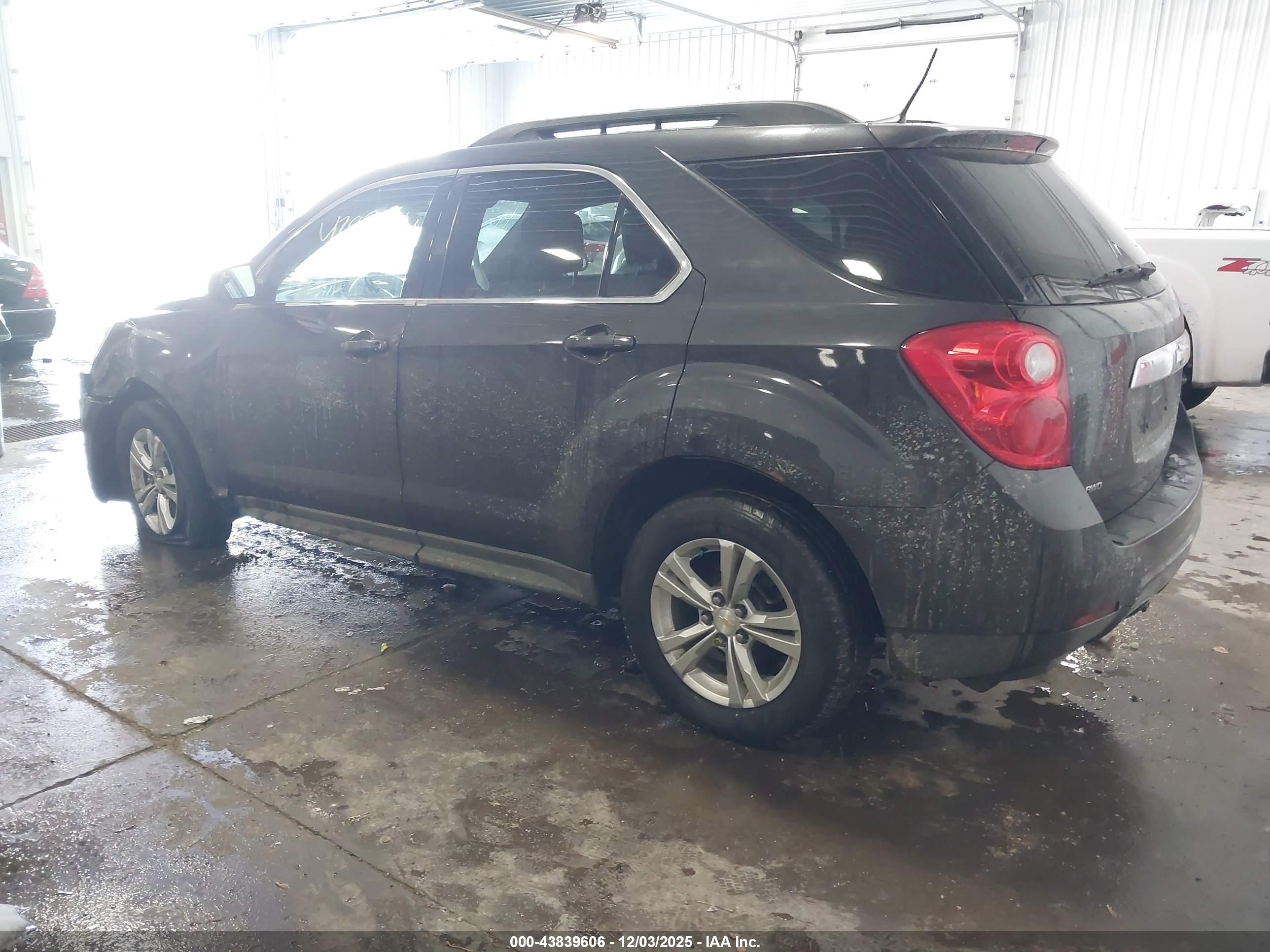 CHEVROLET EQUINOX image 3
