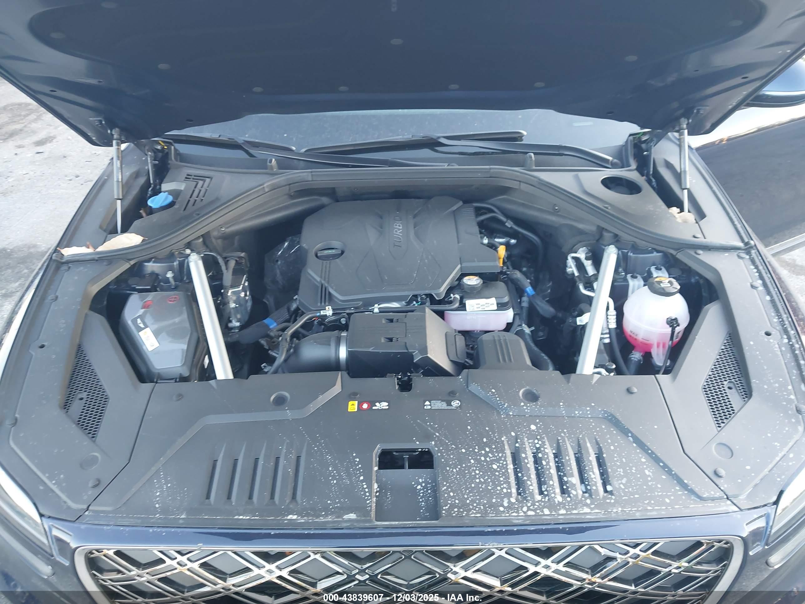GENESIS GV70 image 10