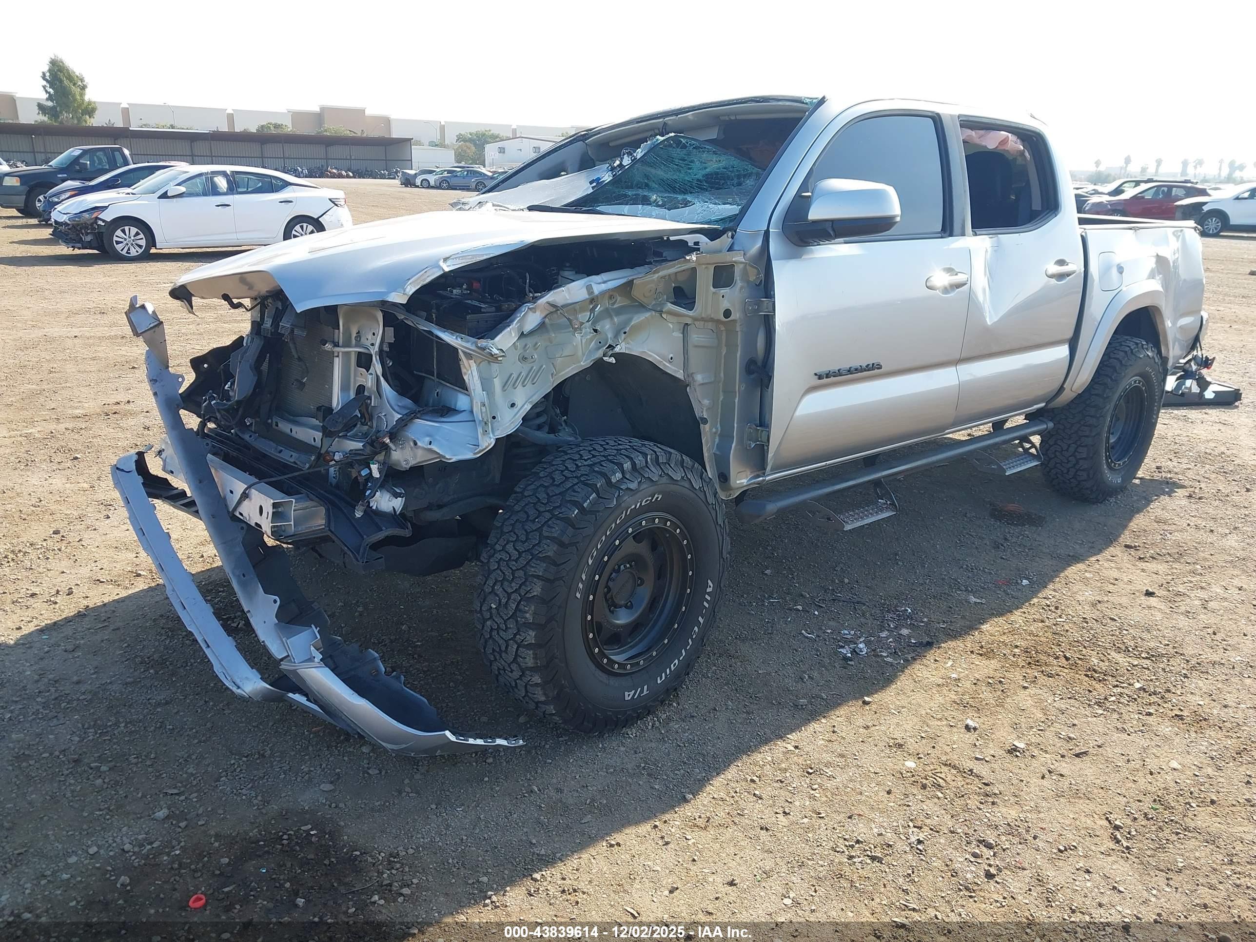 TOYOTA TACOMA image 2