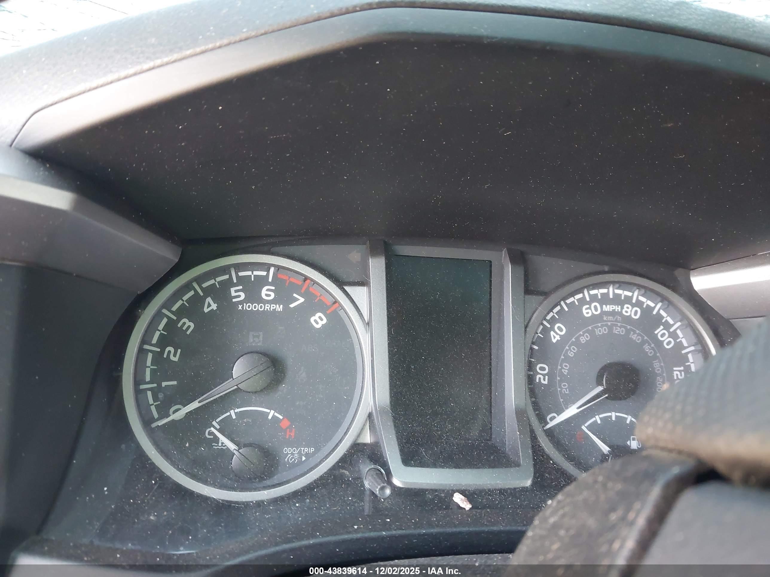 TOYOTA TACOMA image 7