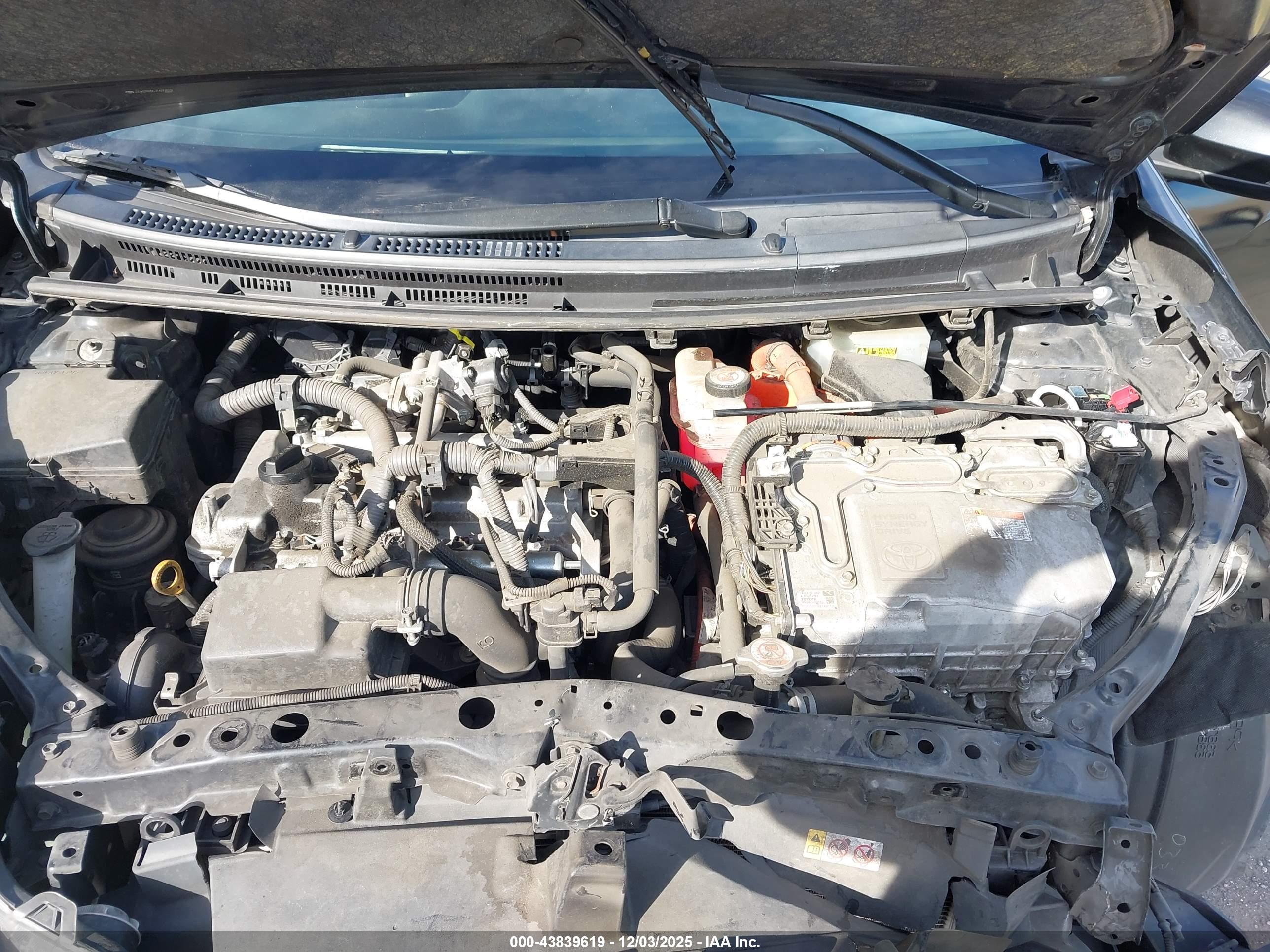 TOYOTA PRIUS image 10