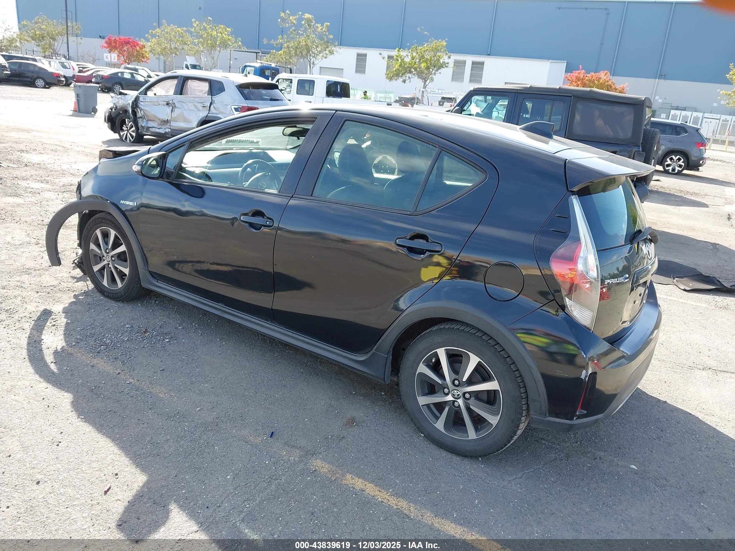 TOYOTA PRIUS image 3