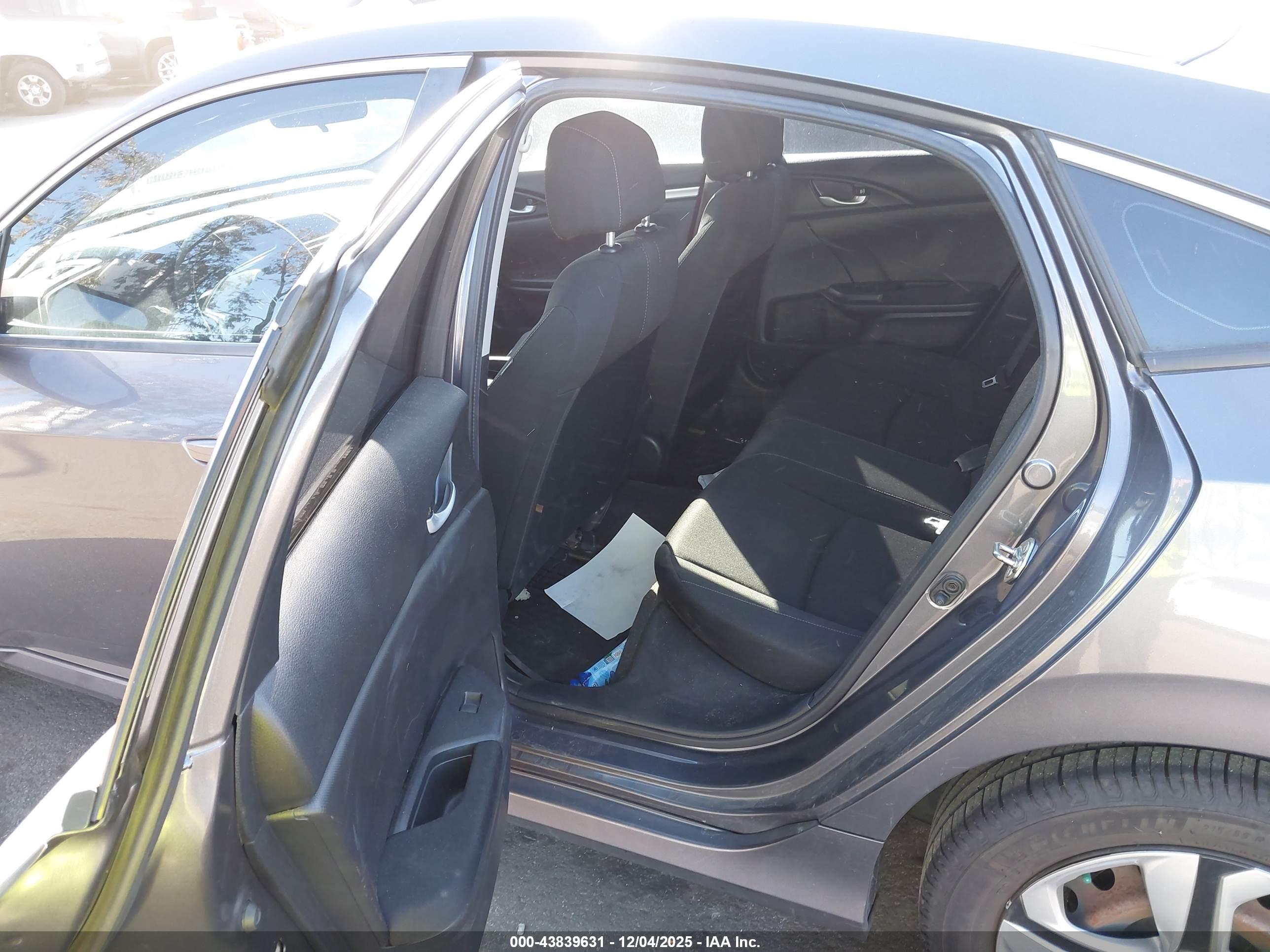 HONDA CIVIC image 8