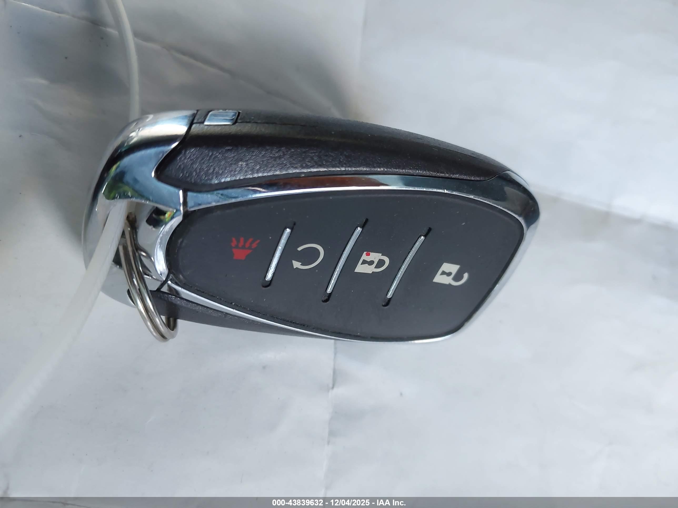 CHEVROLET BOLT image 11
