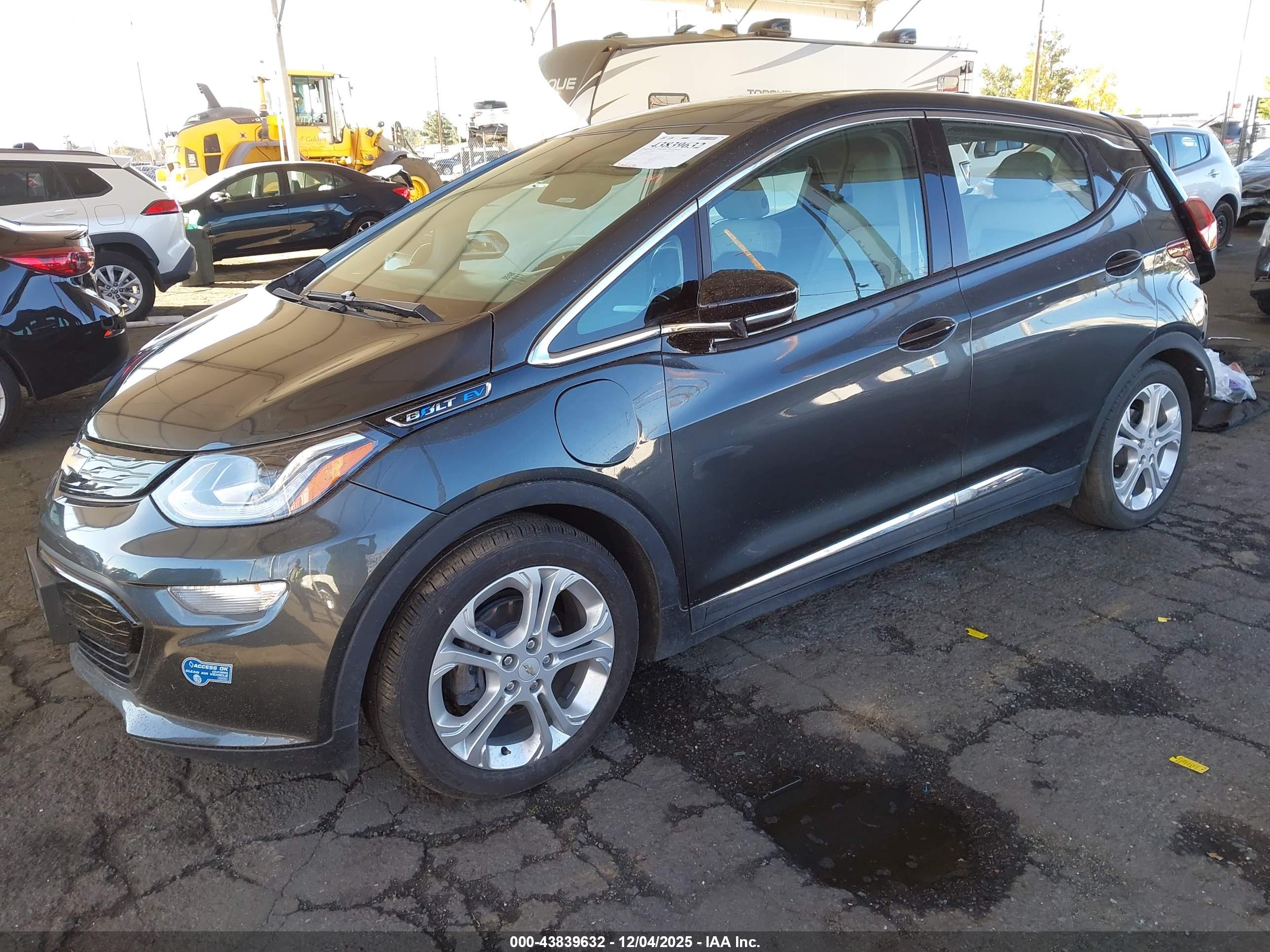 CHEVROLET BOLT image 2