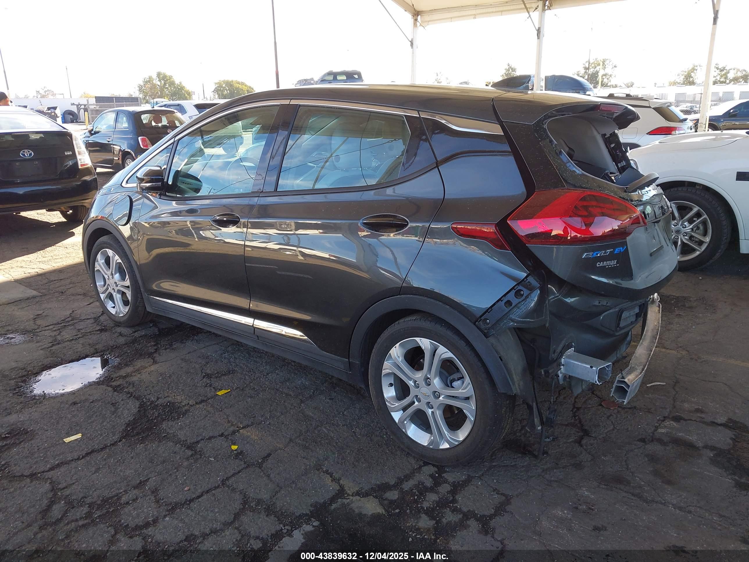 CHEVROLET BOLT image 3