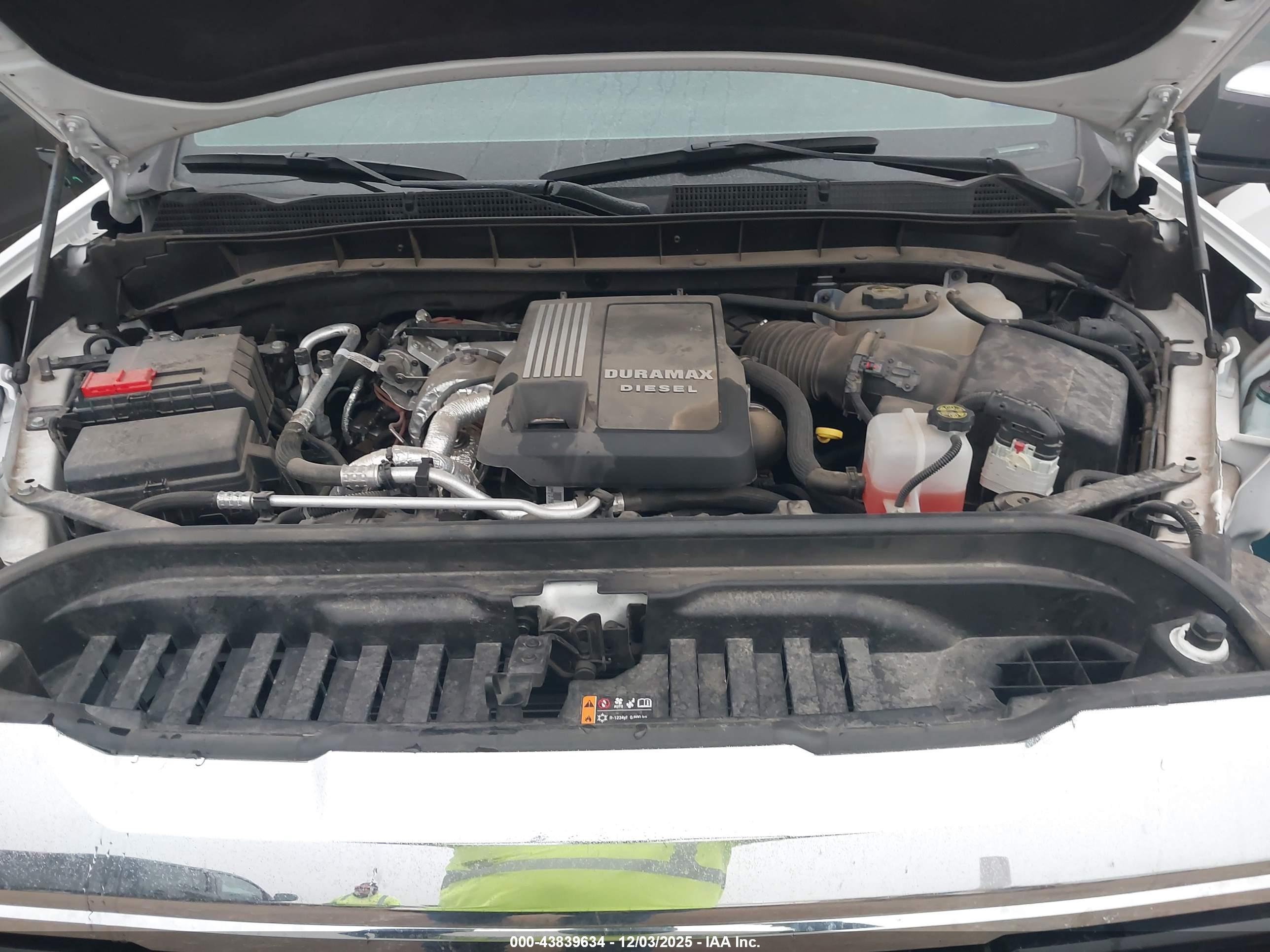 GMC SIERRA image 10