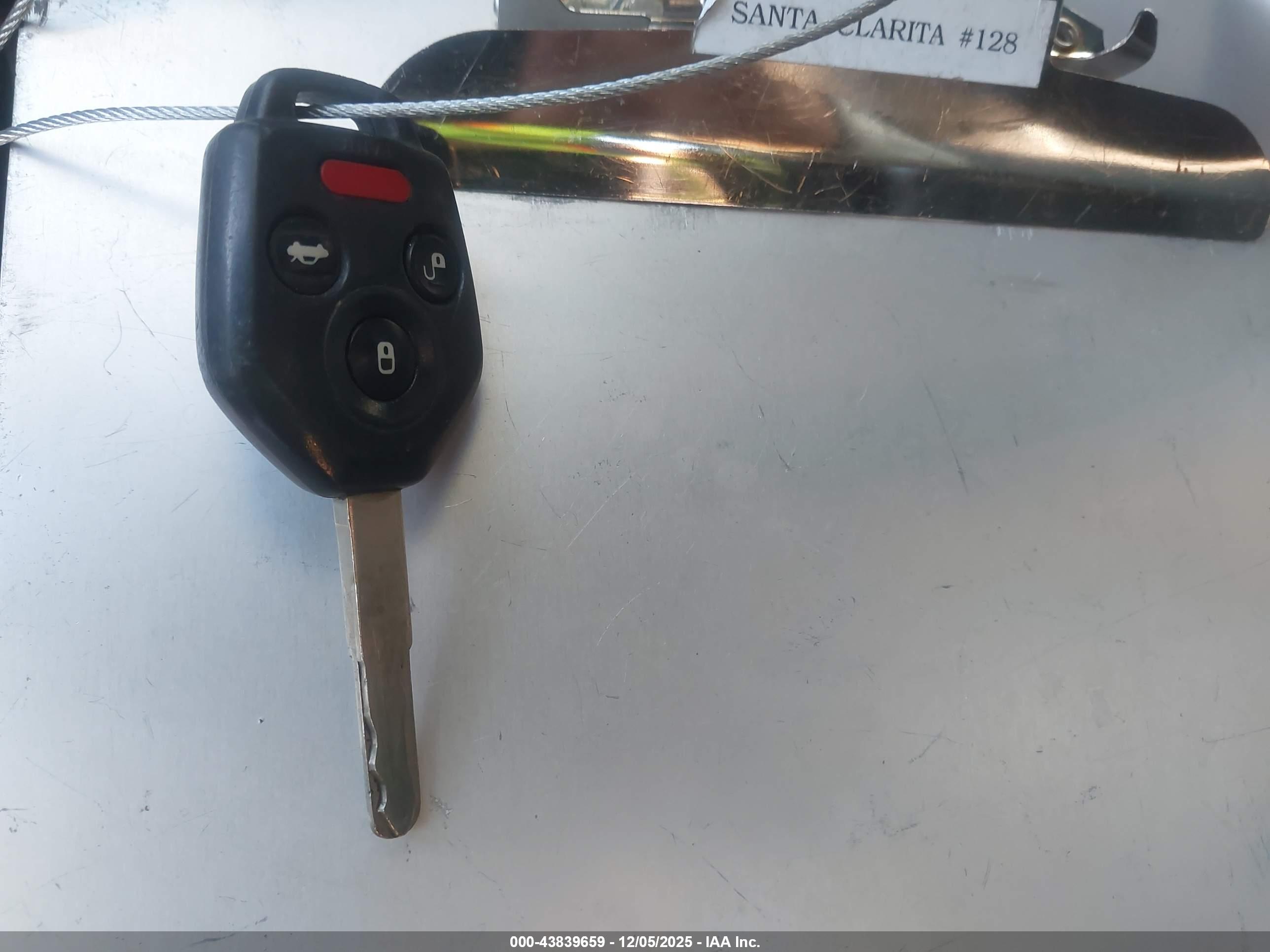 SUBARU OUTBACK image 11