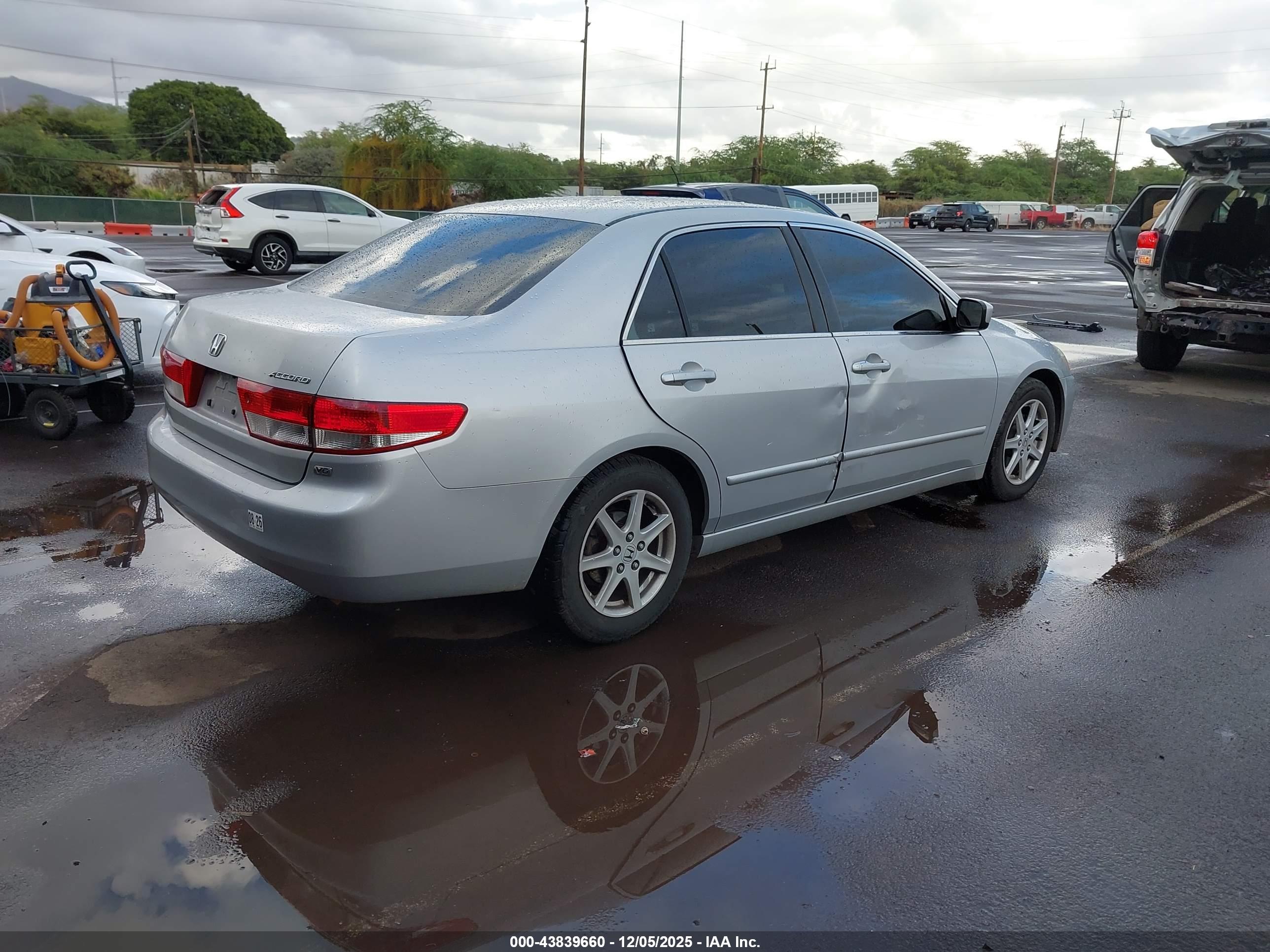 HONDA ACCORD image 4