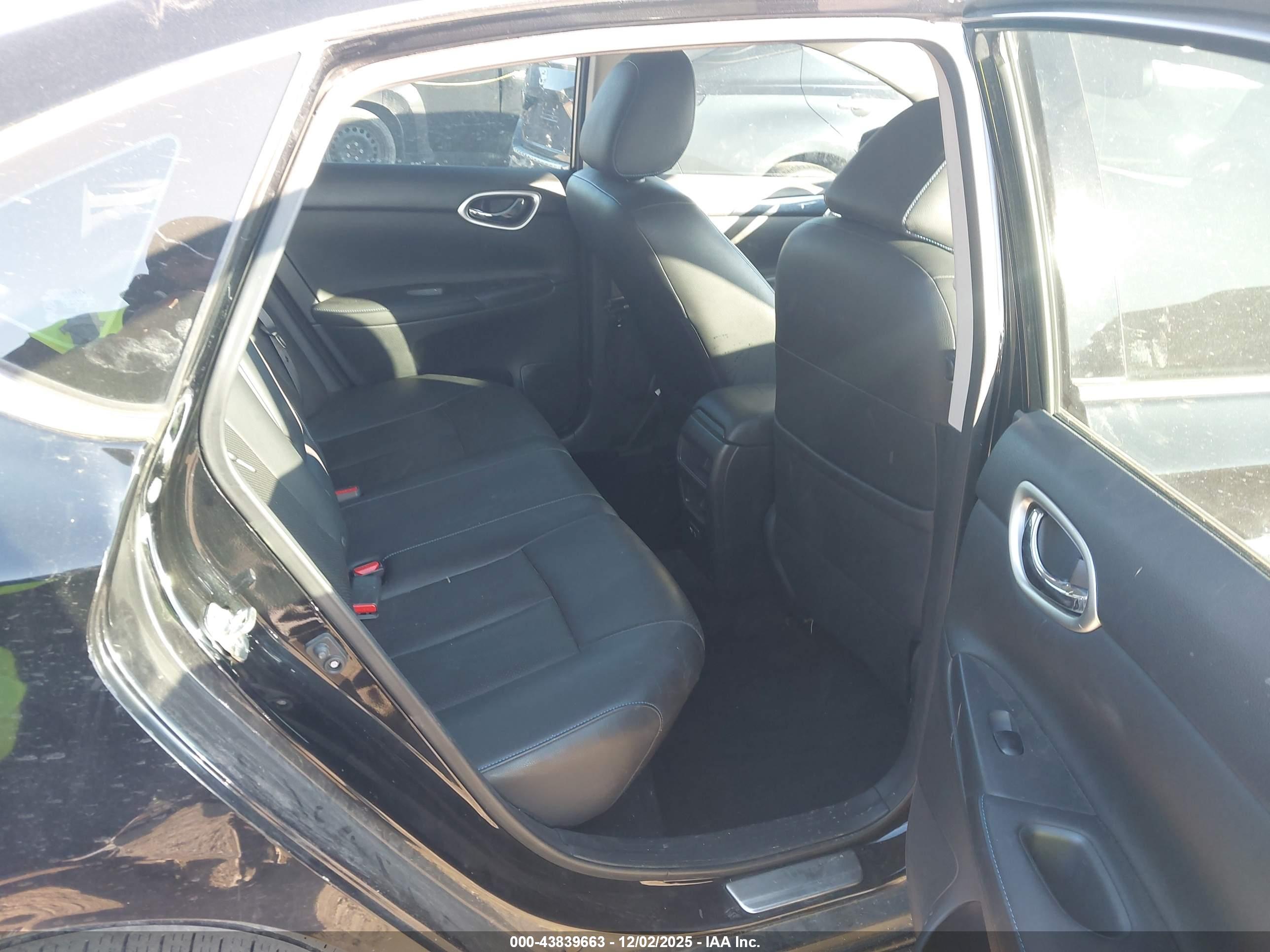 NISSAN SENTRA image 8