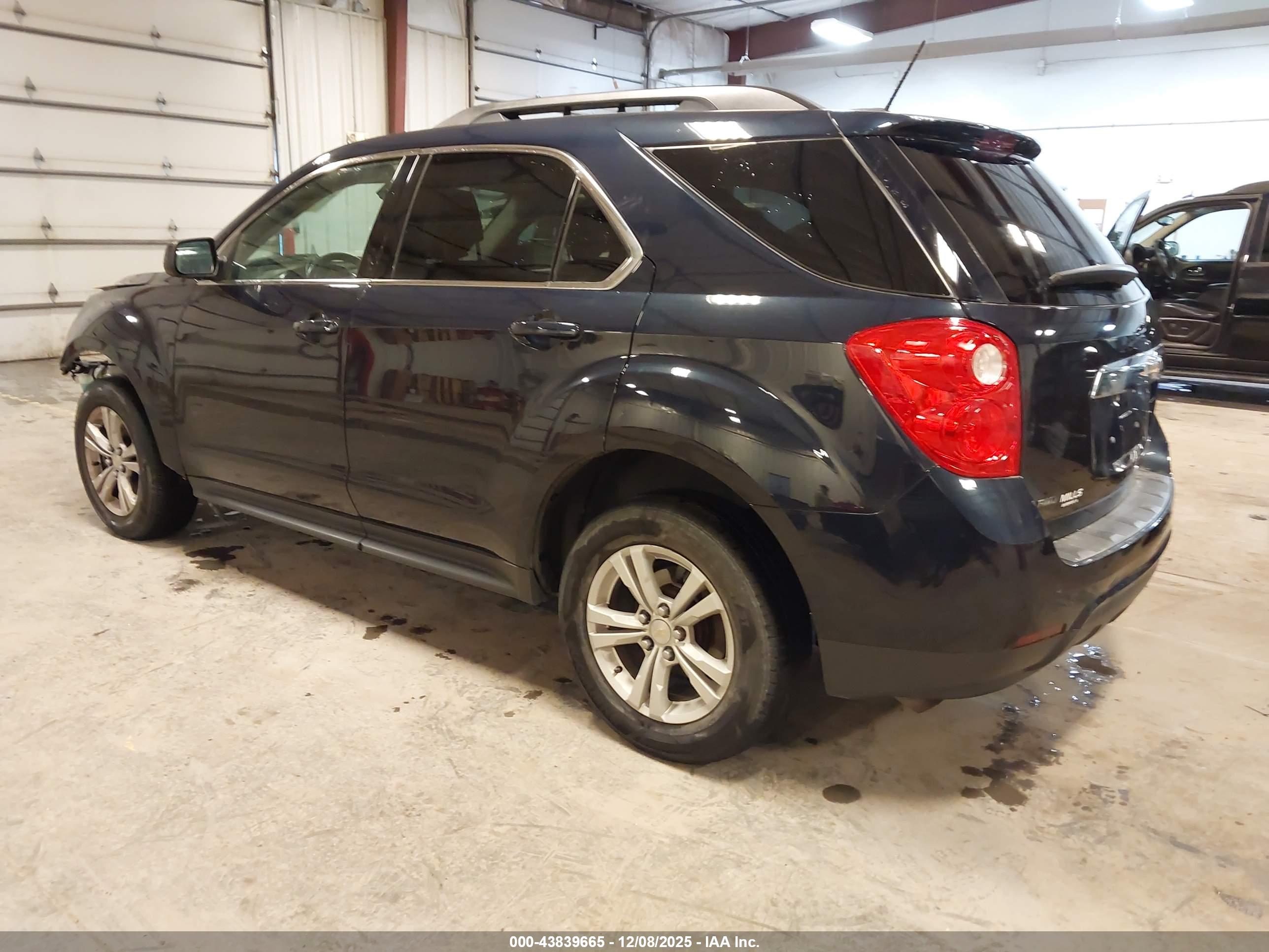 CHEVROLET EQUINOX image 3