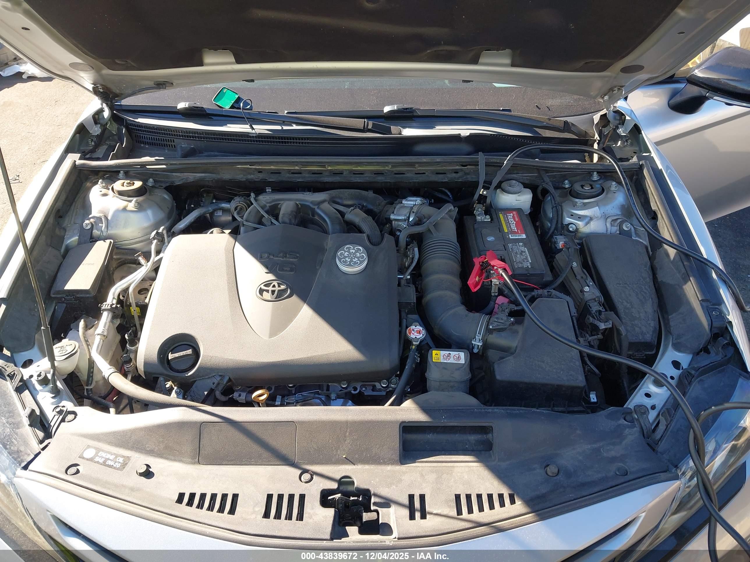 TOYOTA CAMRY image 10