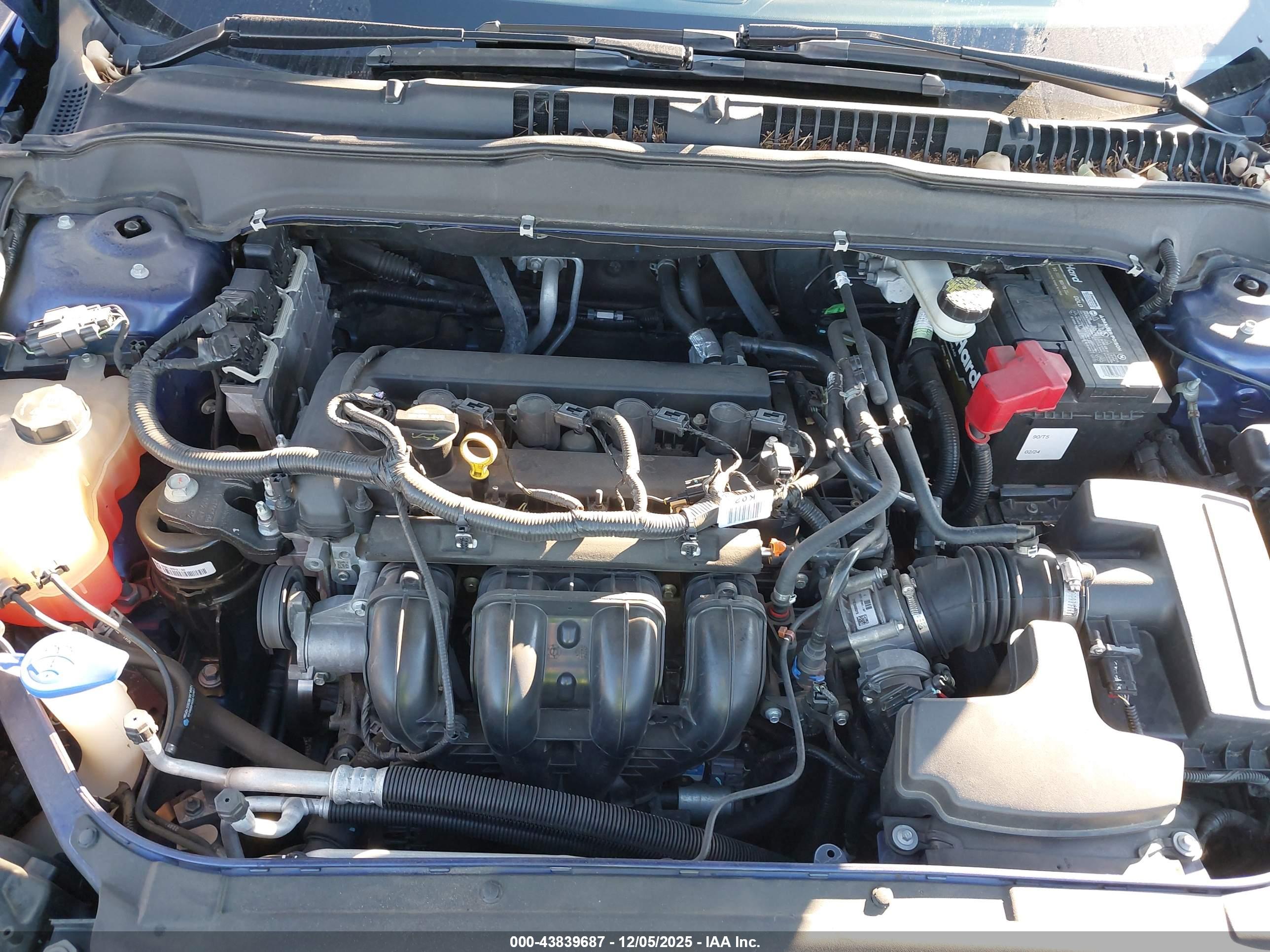 FORD FUSION image 10