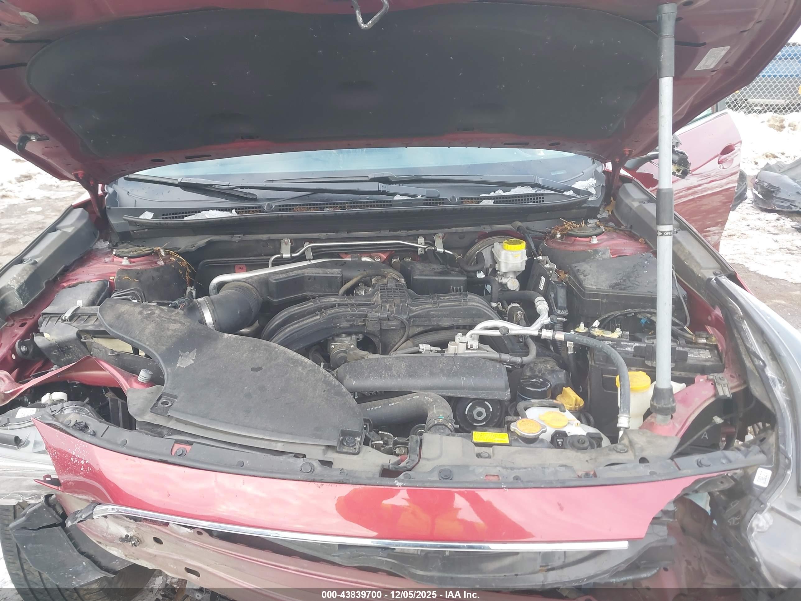 SUBARU OUTBACK image 10