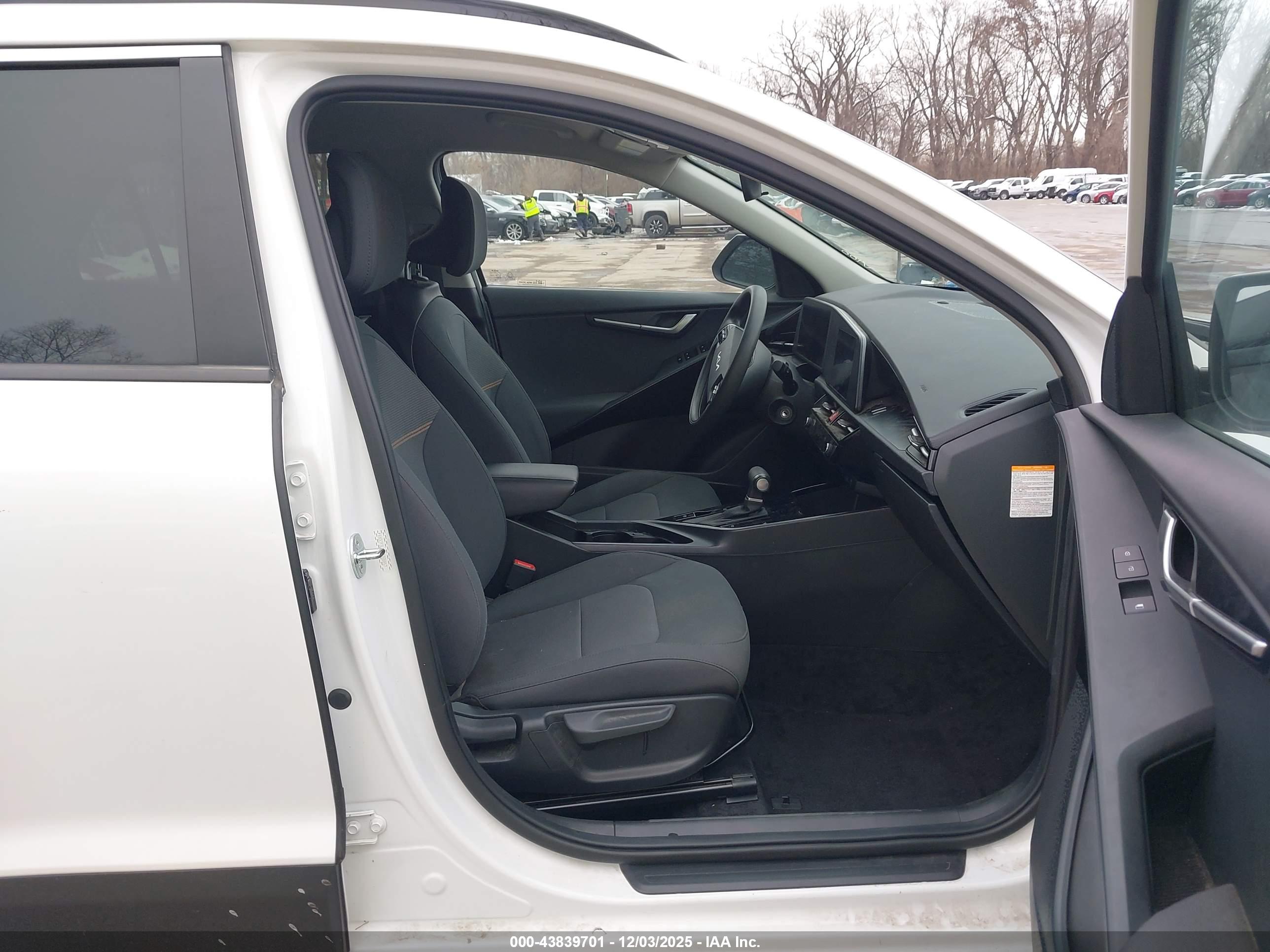 KIA NIRO image 5