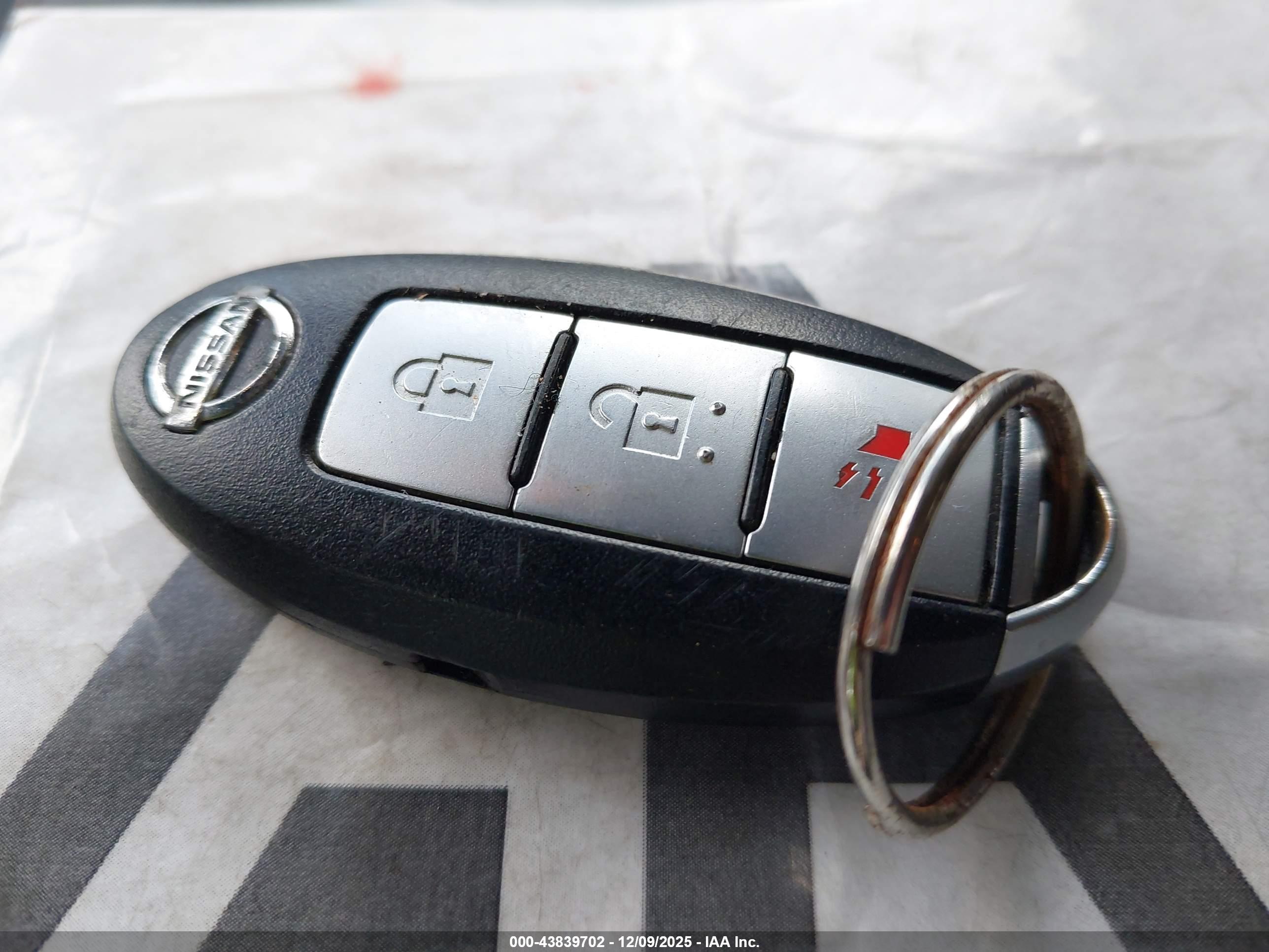 NISSAN MURANO image 11