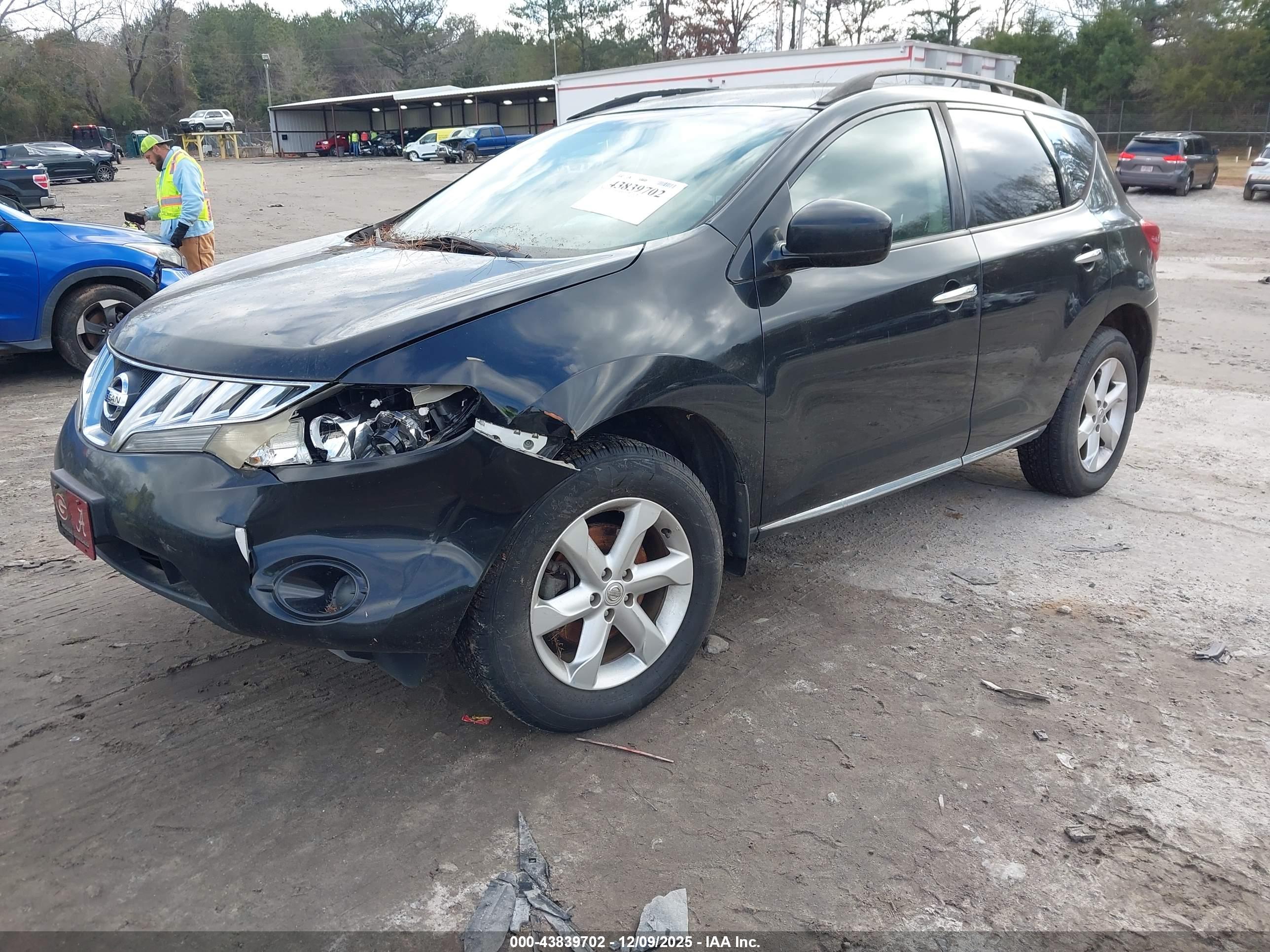 NISSAN MURANO image 2