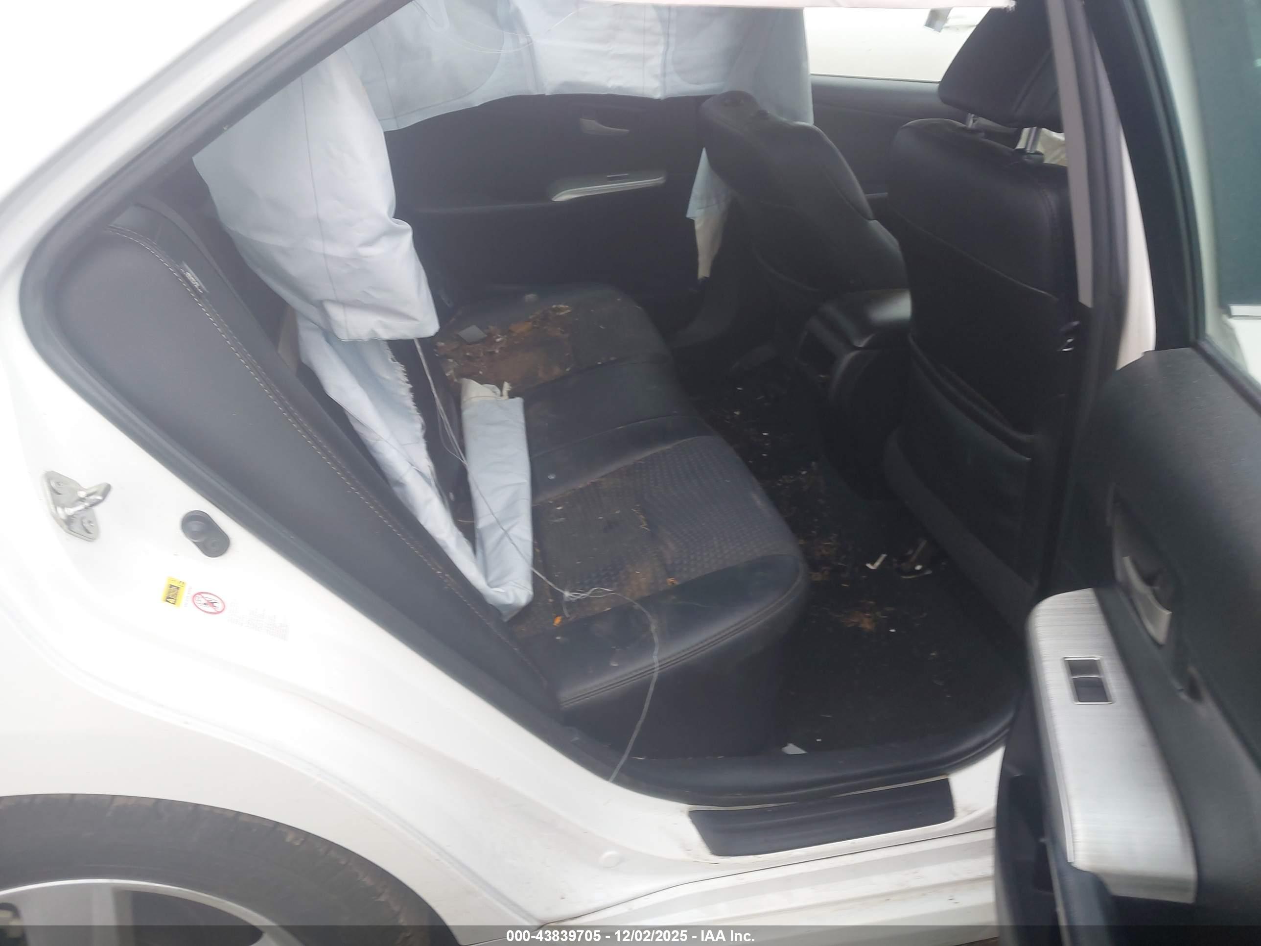 TOYOTA CAMRY image 8