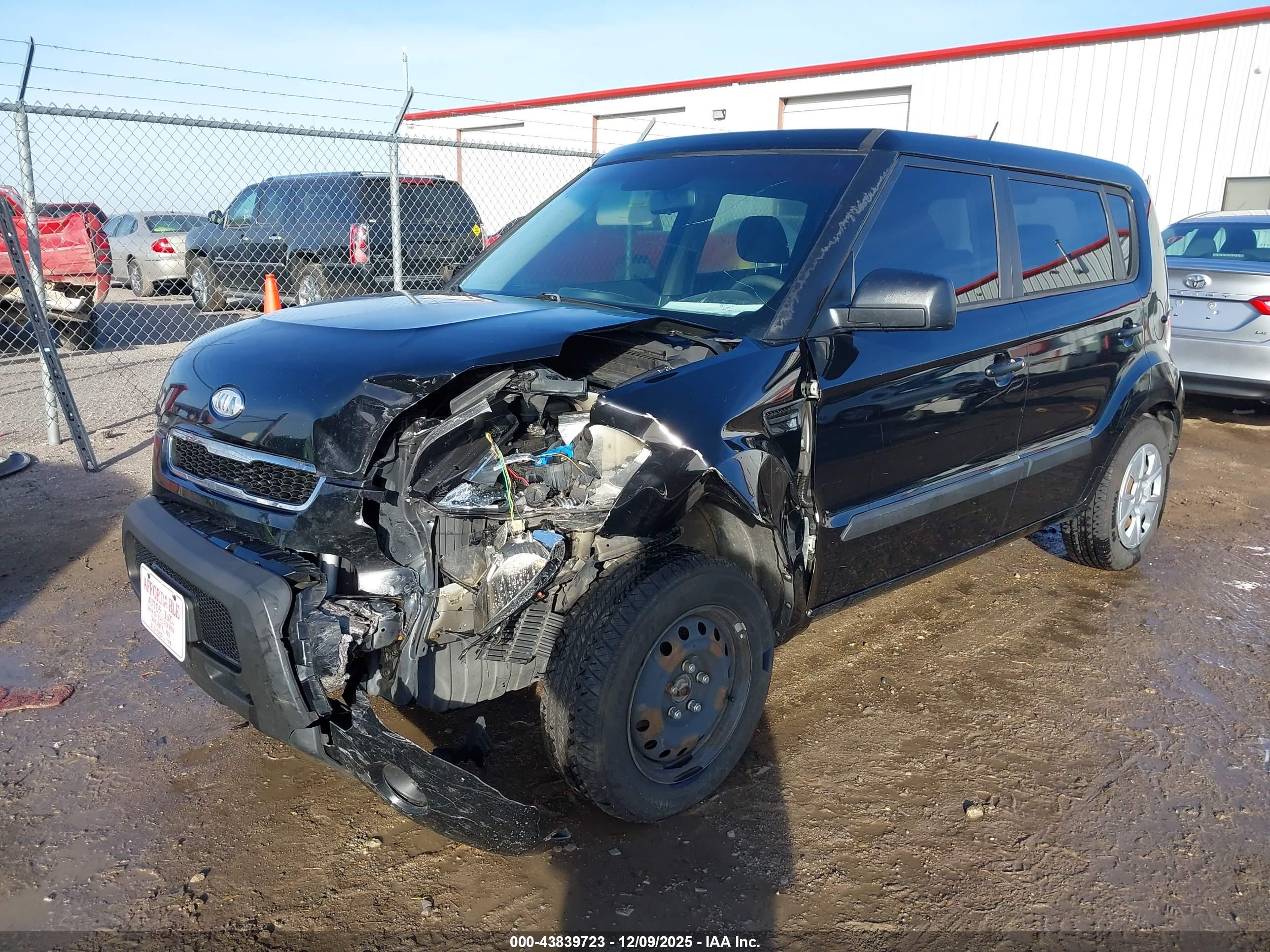 KIA SOUL image 2