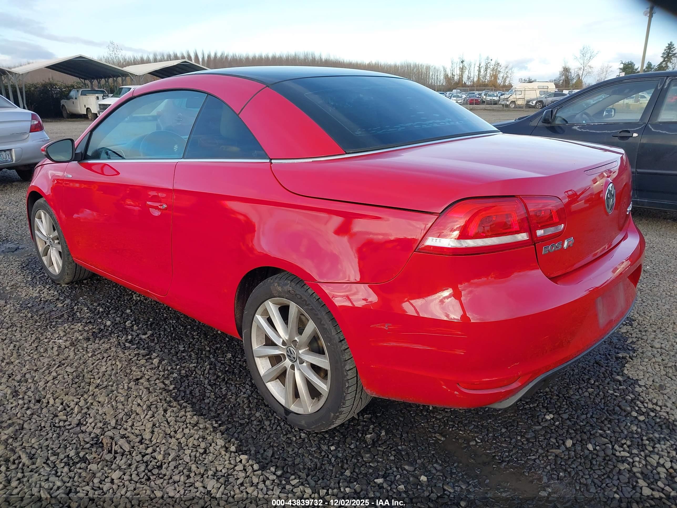 VOLKSWAGEN EOS image 3